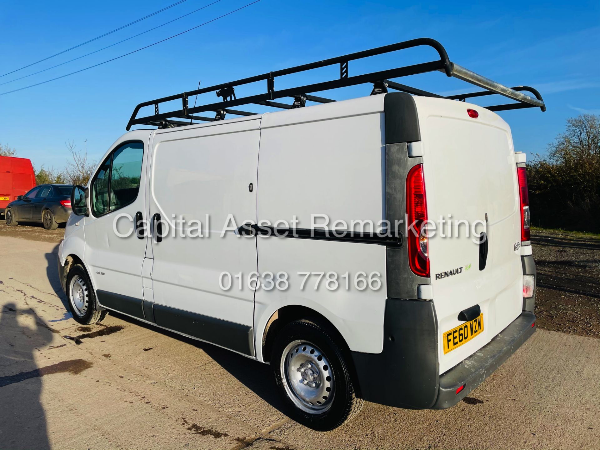 (ON SALE) RENAULT TRAFIC 2.0DCI (2011 MODEL) AIR CON - SAT NAV - ELEC PACK - RINO ROOF RACK (NO VAT) - Image 7 of 16