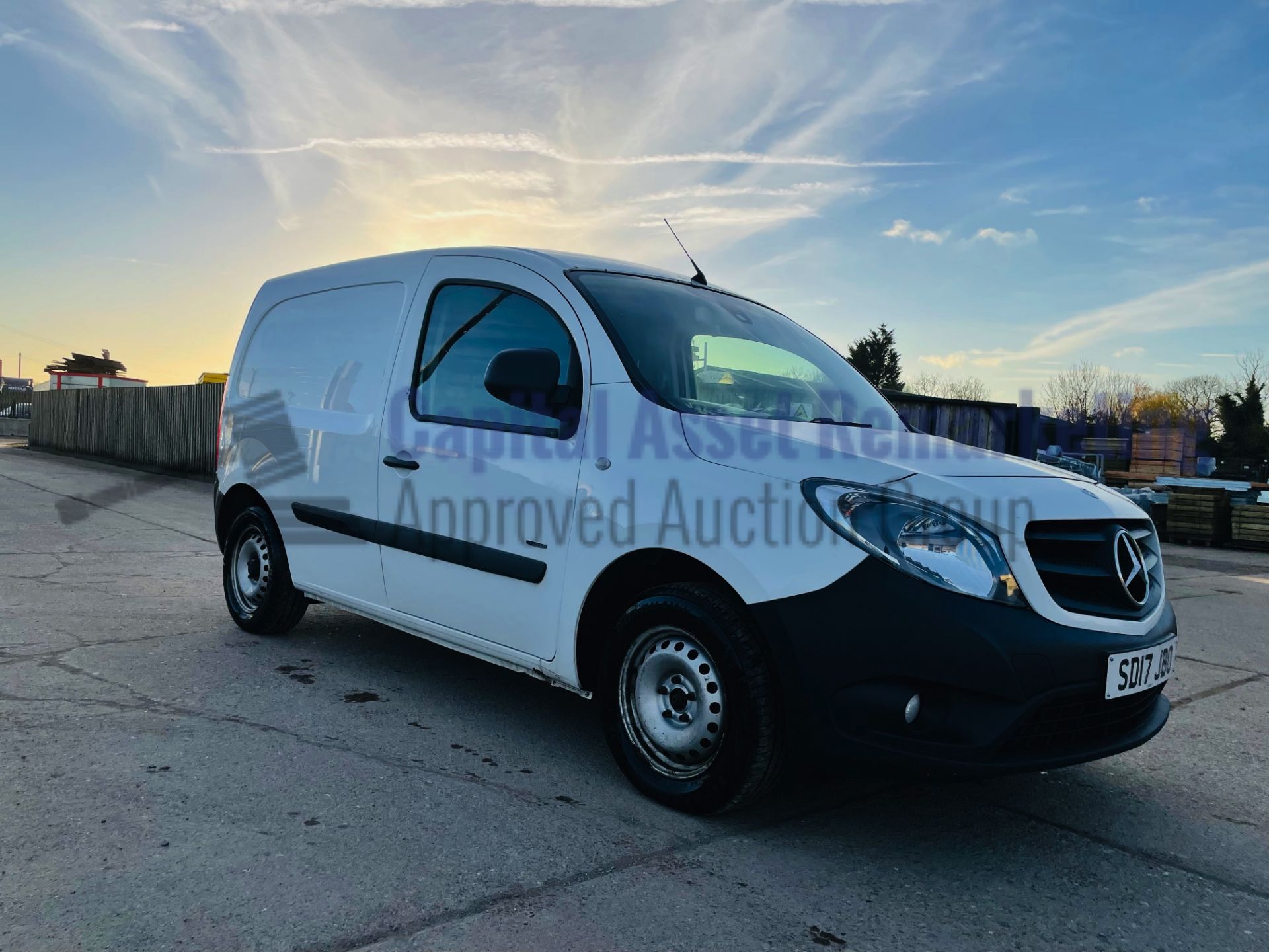 MERCEDES-BENZ CITAN 109 CDI *LWB - PANEL VAN* (2017 - EURO 6) 'STOP / START' *AIR CON & SAT NAV* - Image 2 of 40