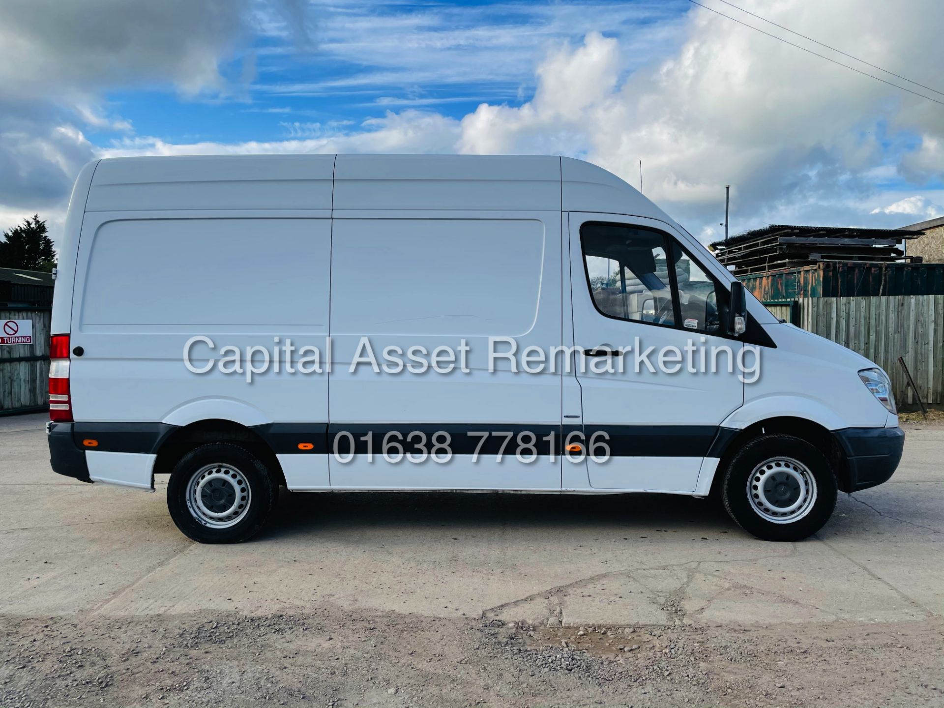 MERCEDES SPRINTER 313CDI "MWB" HIGH ROOF (2012 MODEL) 130BHP - CRUISE - ELEC PACK - NO VAT!!! - Image 8 of 17