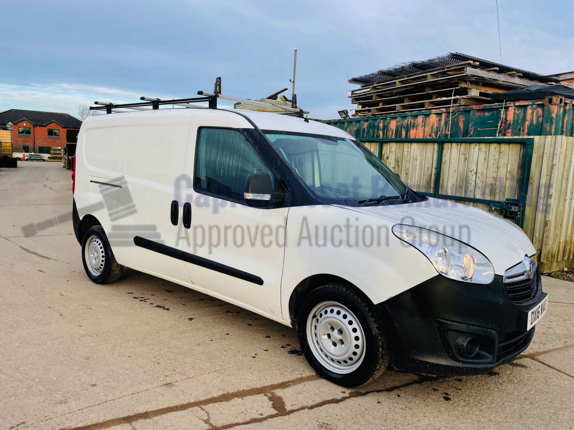 (On Sale) VAUXHALL COMBO 2300 *LWB - PANEL VAN* (2016 - NEW MODEL) 'CDTI - STOP/START' (1 OWNER)