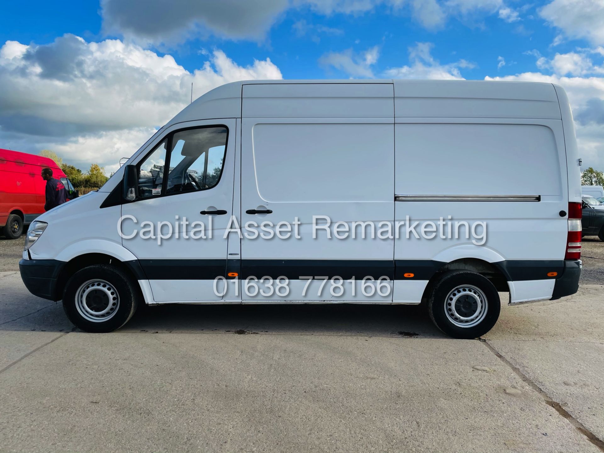 MERCEDES SPRINTER 313CDI "MWB" HIGH ROOF (2012 MODEL) 130BHP - CRUISE - ELEC PACK - NO VAT!!! - Image 12 of 17