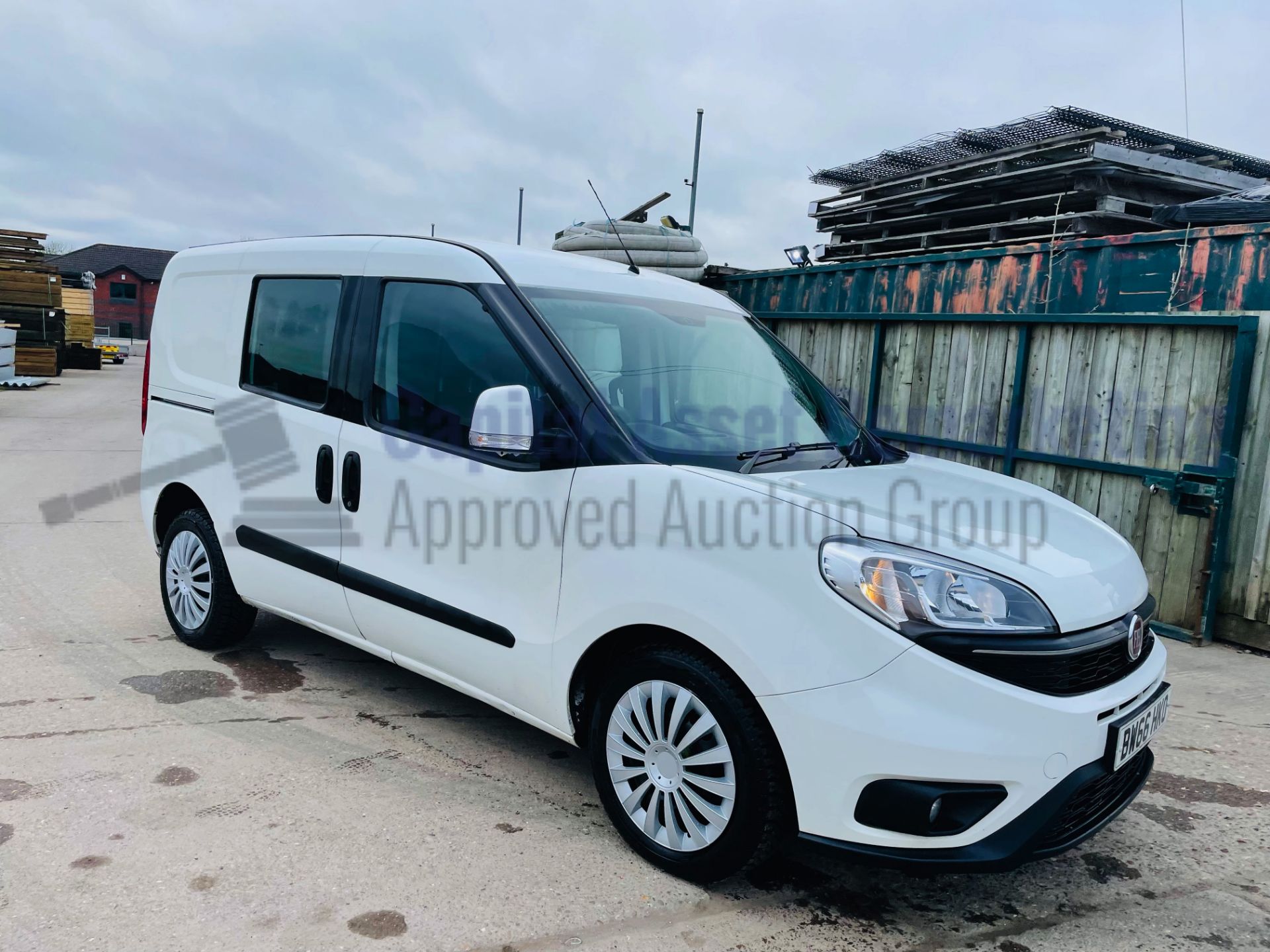 (SOLD) FIAT DOBLO *ACTIVE* 5 SEATER - CREW VAN (2017 - EURO 6) '1.6 DIESEL - 6 SPEED' *U-LEZ* - Image 2 of 40