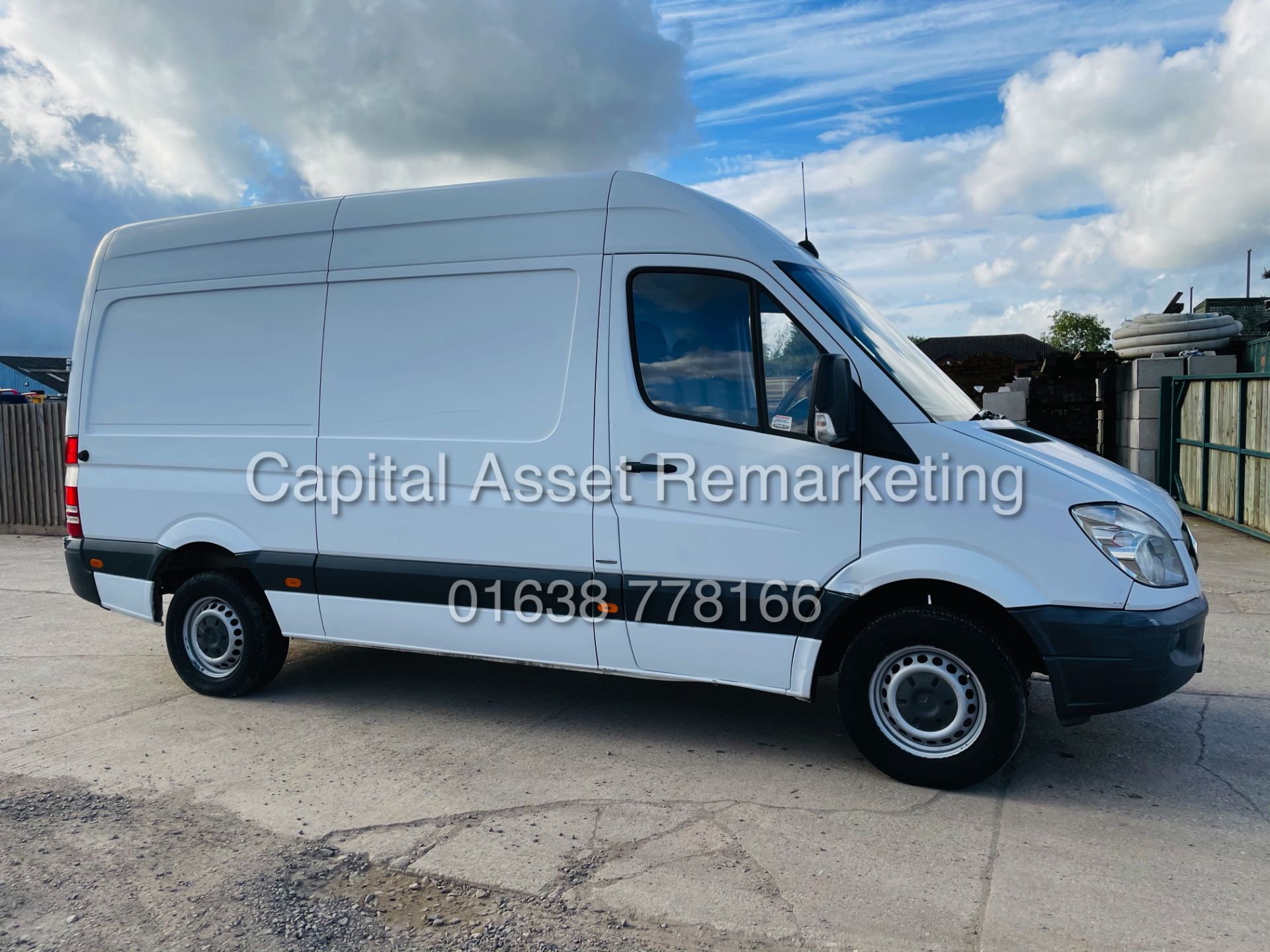 MERCEDES SPRINTER 313CDI "MWB" HIGH ROOF (2012 MODEL) 130BHP - CRUISE - ELEC PACK - NO VAT!!! - Image 7 of 17