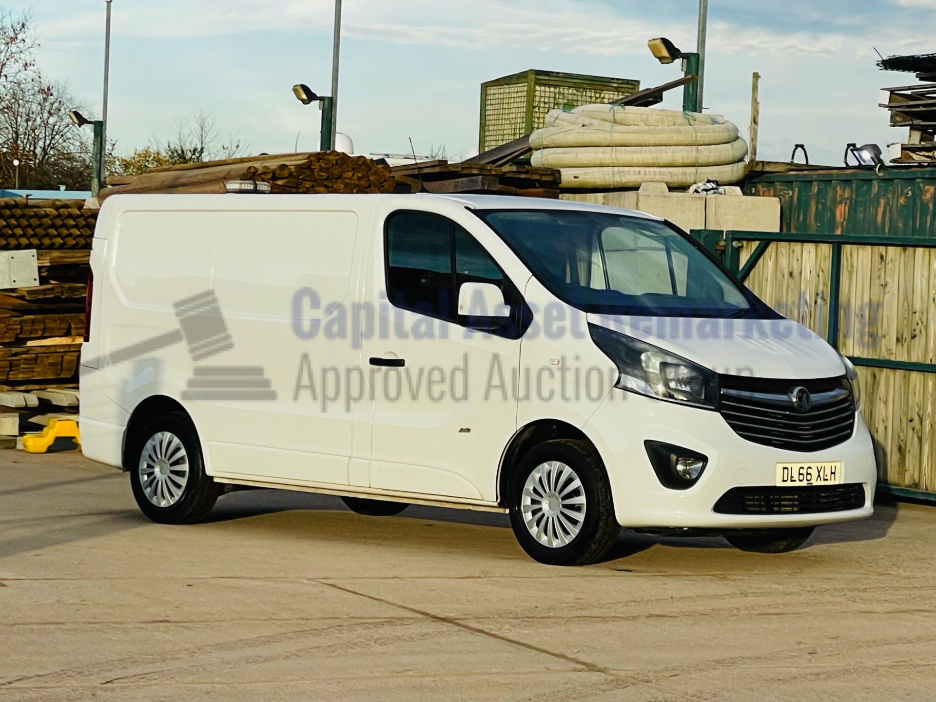 ON SALE VAUXHALL VIVARO 2900 *SPORTIVE* 6 SEATER CREW VAN (2017 - EURO 6) '1.6 CDTI -120 BHP- *A/C* - Image 13 of 44