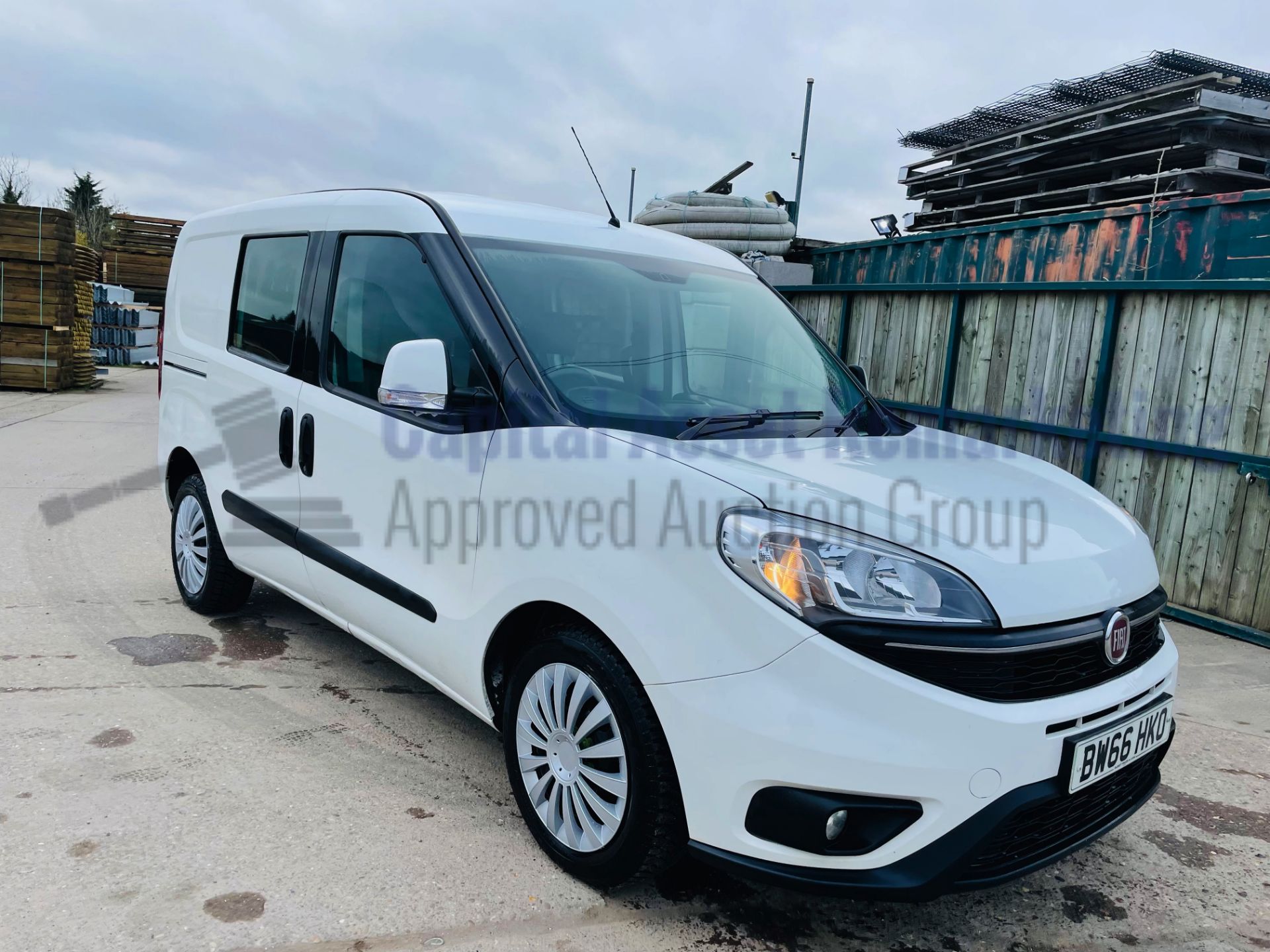 (SOLD) FIAT DOBLO *ACTIVE* 5 SEATER - CREW VAN (2017 - EURO 6) '1.6 DIESEL - 6 SPEED' *U-LEZ* - Image 3 of 40