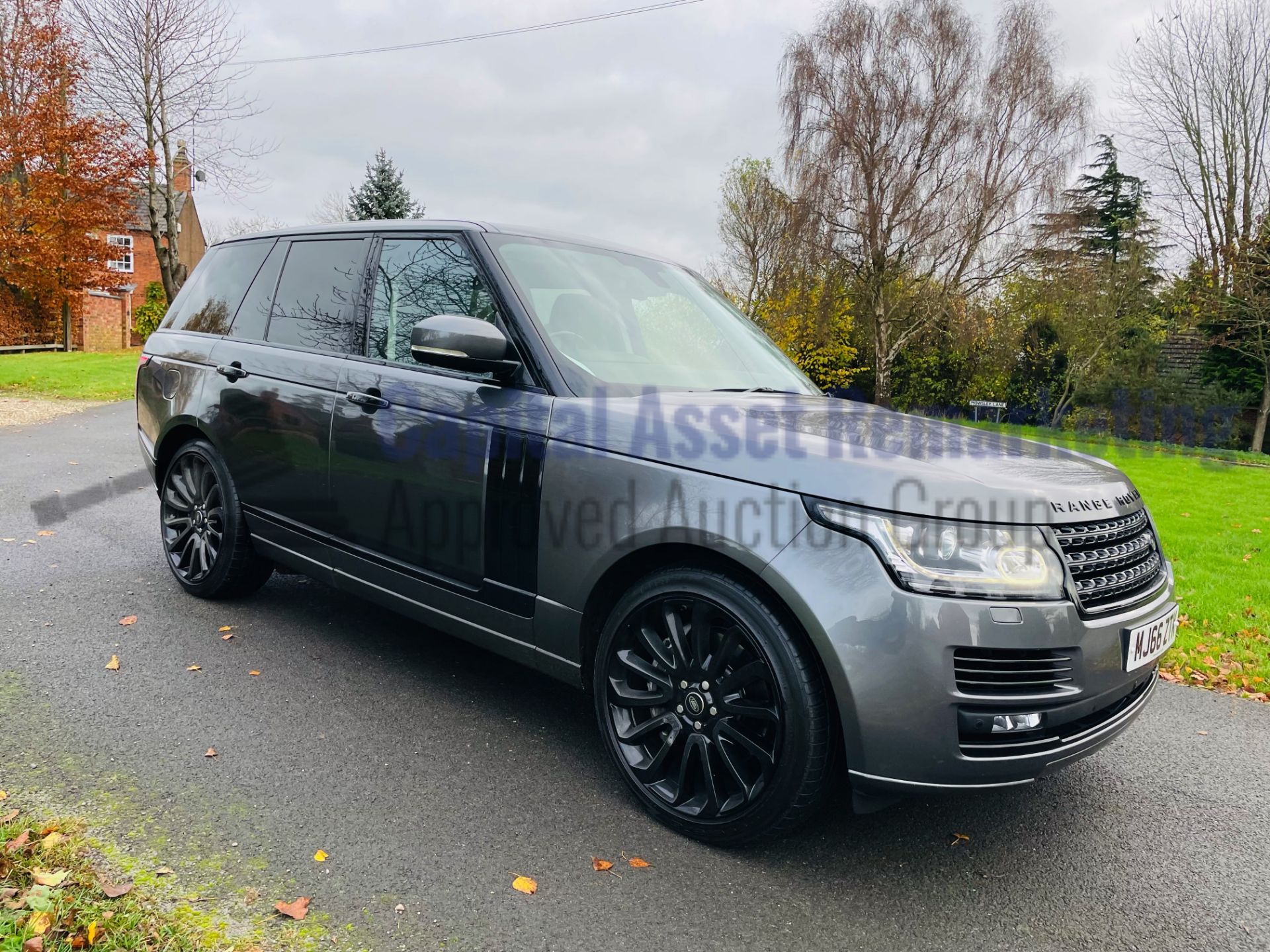 (On Sale) RANGE ROVER VOGUE *AUTOBIOGRAPHY* (66 REG) 4.4 SDV8-8 SPEED AUTO *TOP SPEC* (EX CELEB CAR) - Image 2 of 78