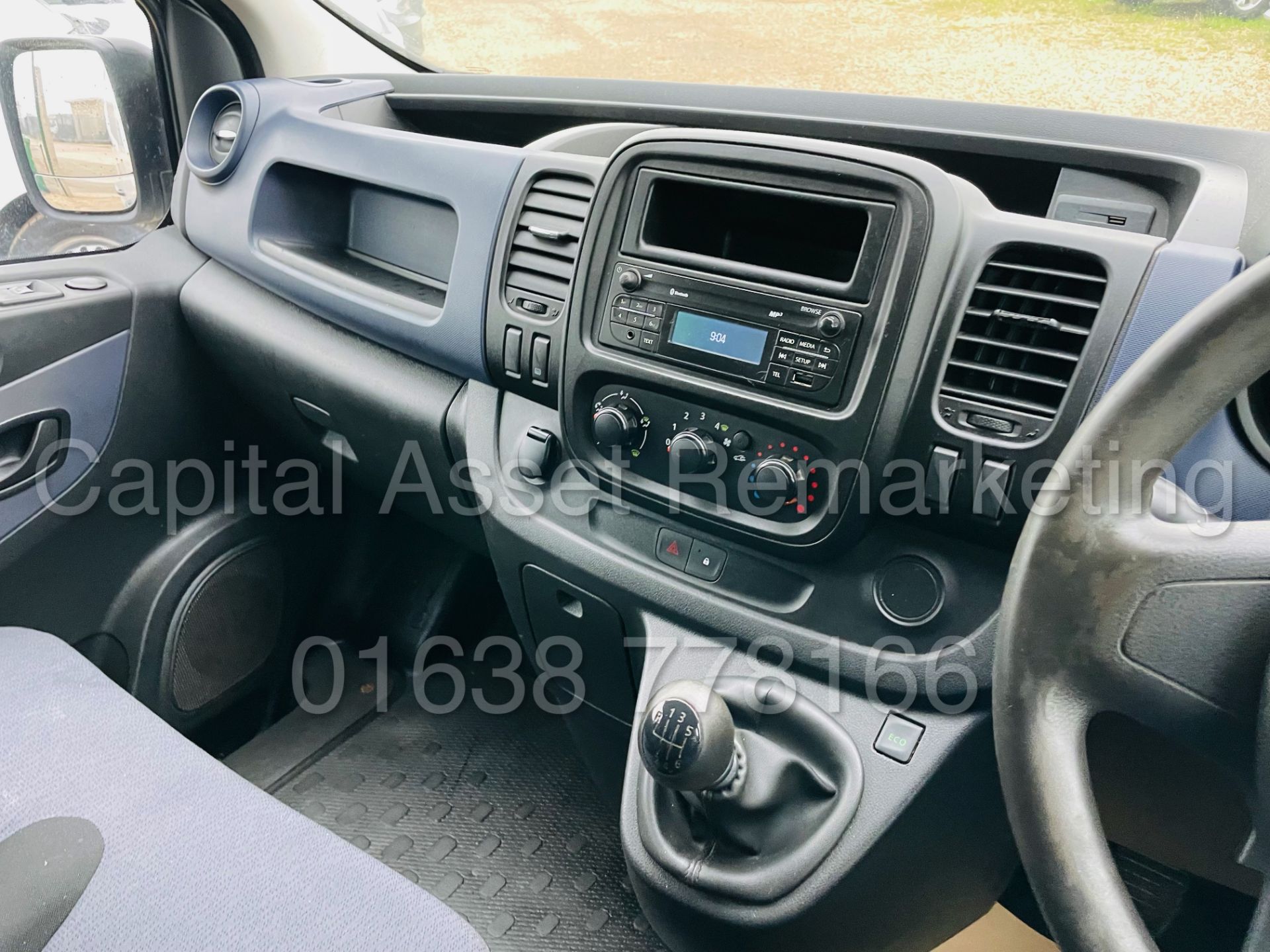 VAUXHALL VIVARO 2900 *LWB - PANEL VAN* (2015 - NEW MODEL) '1.6 CDTI - 115 BHP - 6 SPEED' - Image 32 of 39