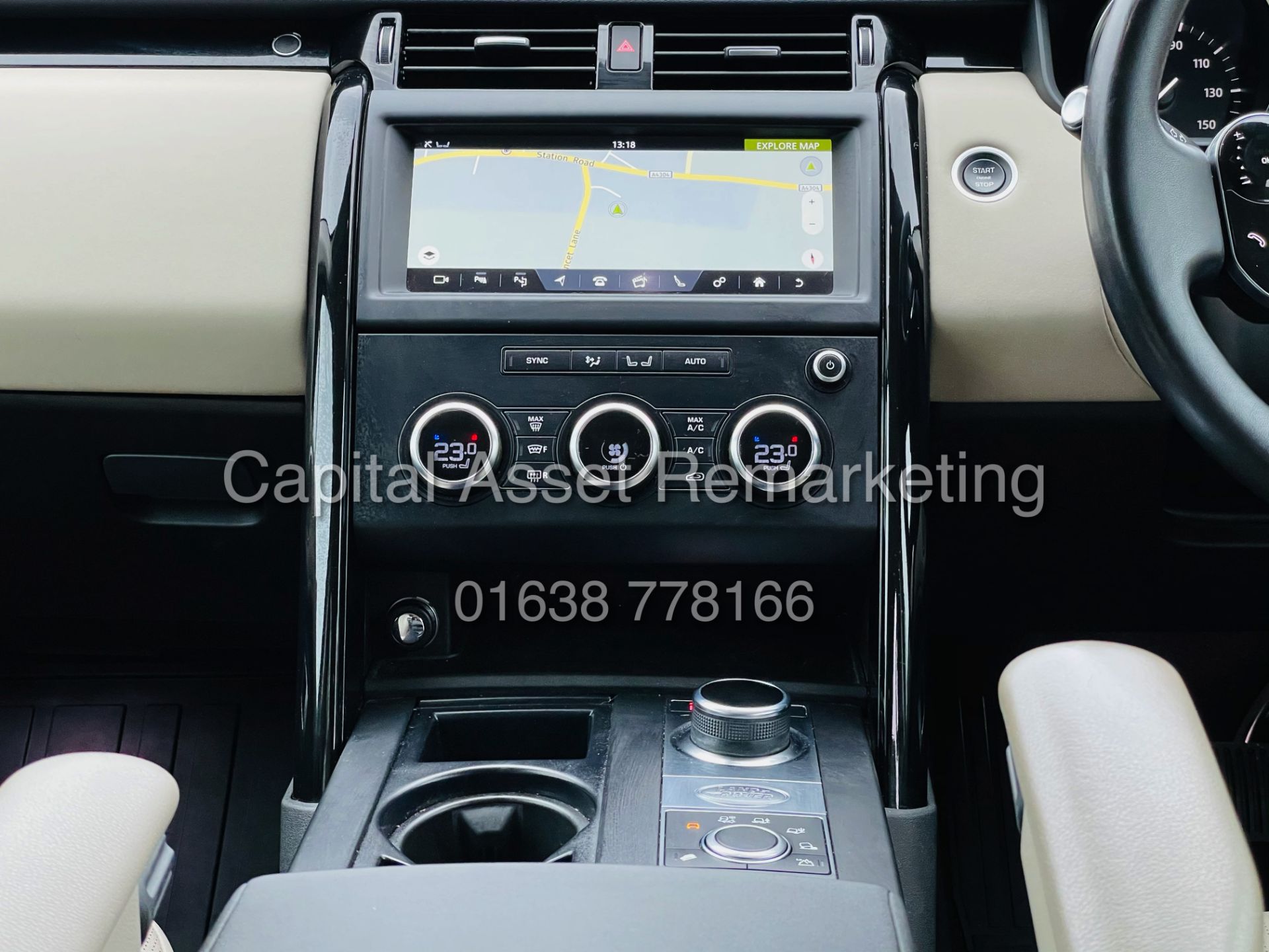 LAND ROVER DISCOVERY SE AUTO "SE" 7 SEATER (19 REG) LEATHER - SAT NAV -FSH -ELEC EVERYTHING (NO VAT) - Image 17 of 38