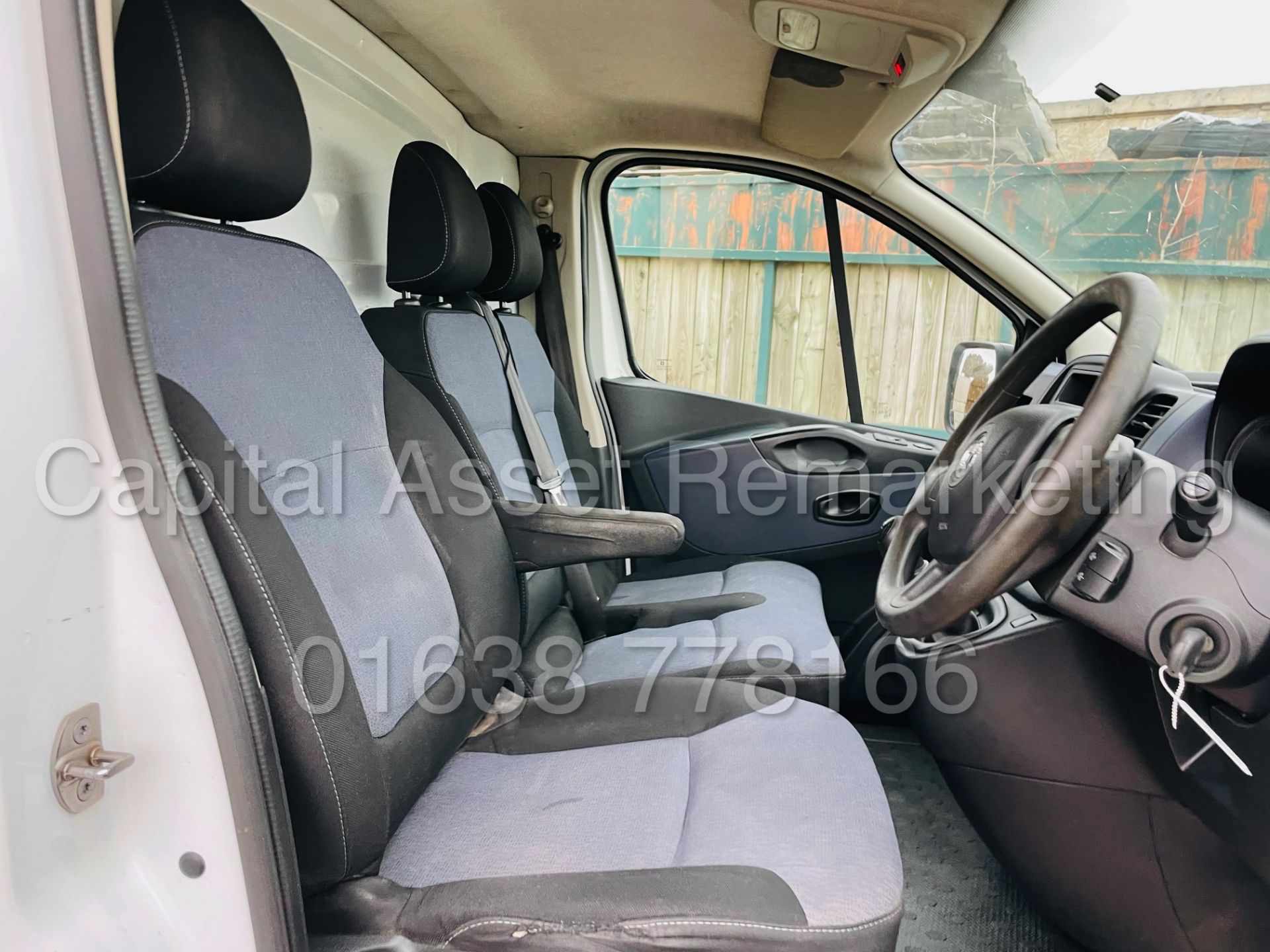 VAUXHALL VIVARO 2900 *LWB - PANEL VAN* (2015 - NEW MODEL) '1.6 CDTI - 115 BHP - 6 SPEED' - Image 27 of 39