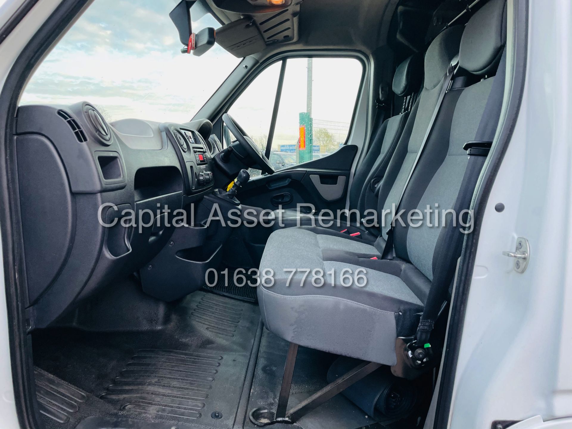 ON SALE RENAULT MASTER 2.3DCI "BUSINESS ENERGY" LM35 LWB (2017 REG) 1 OWNER *EURO 6* AC - ELEC PACK - Image 17 of 18