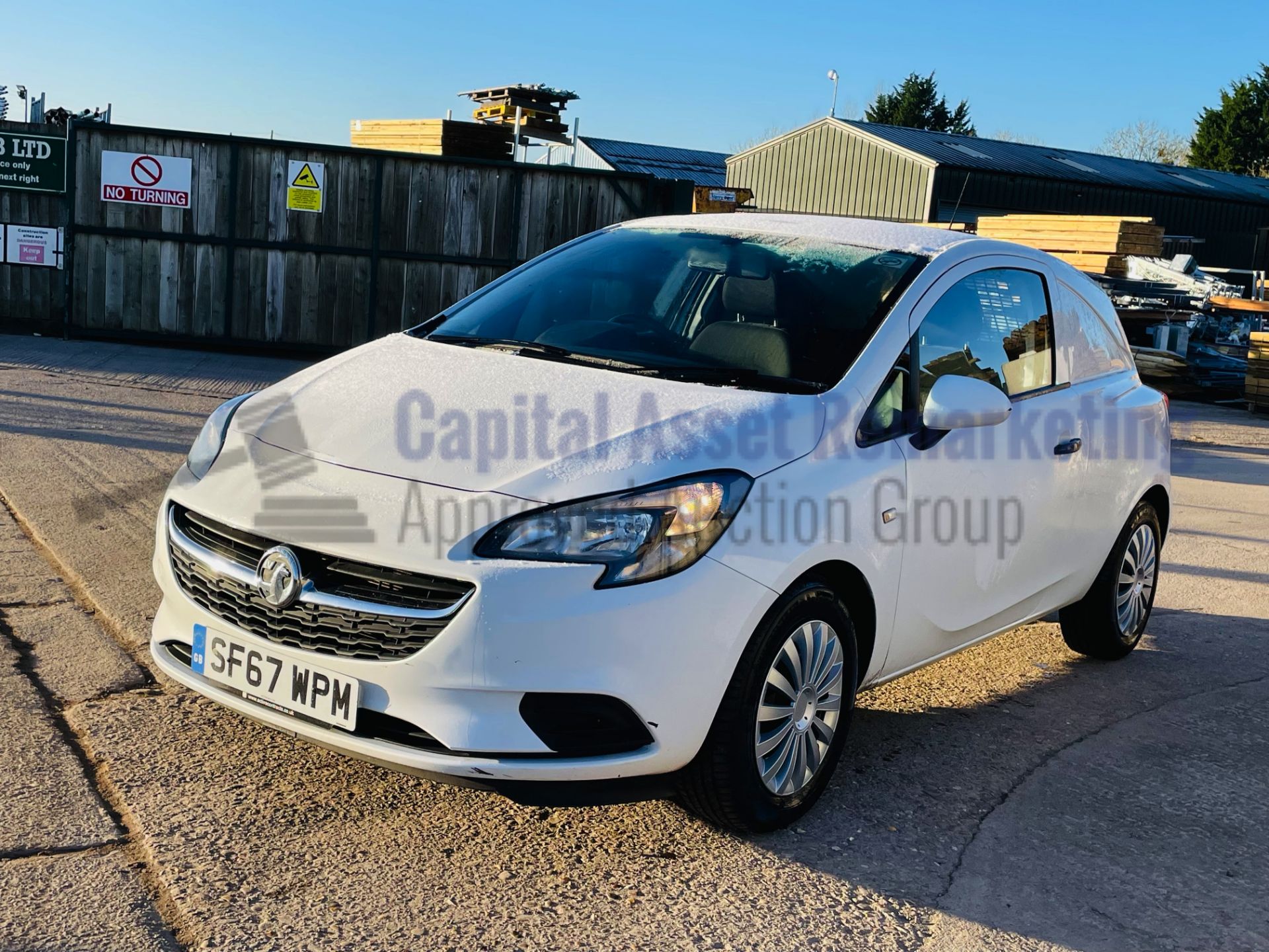 VAUXHALL CORSA *LCV - PANEL VAN* (2018 - EURO 6) 'CDTI - STOP/START' *AIR CON* (1 OWNER) - Image 2 of 38