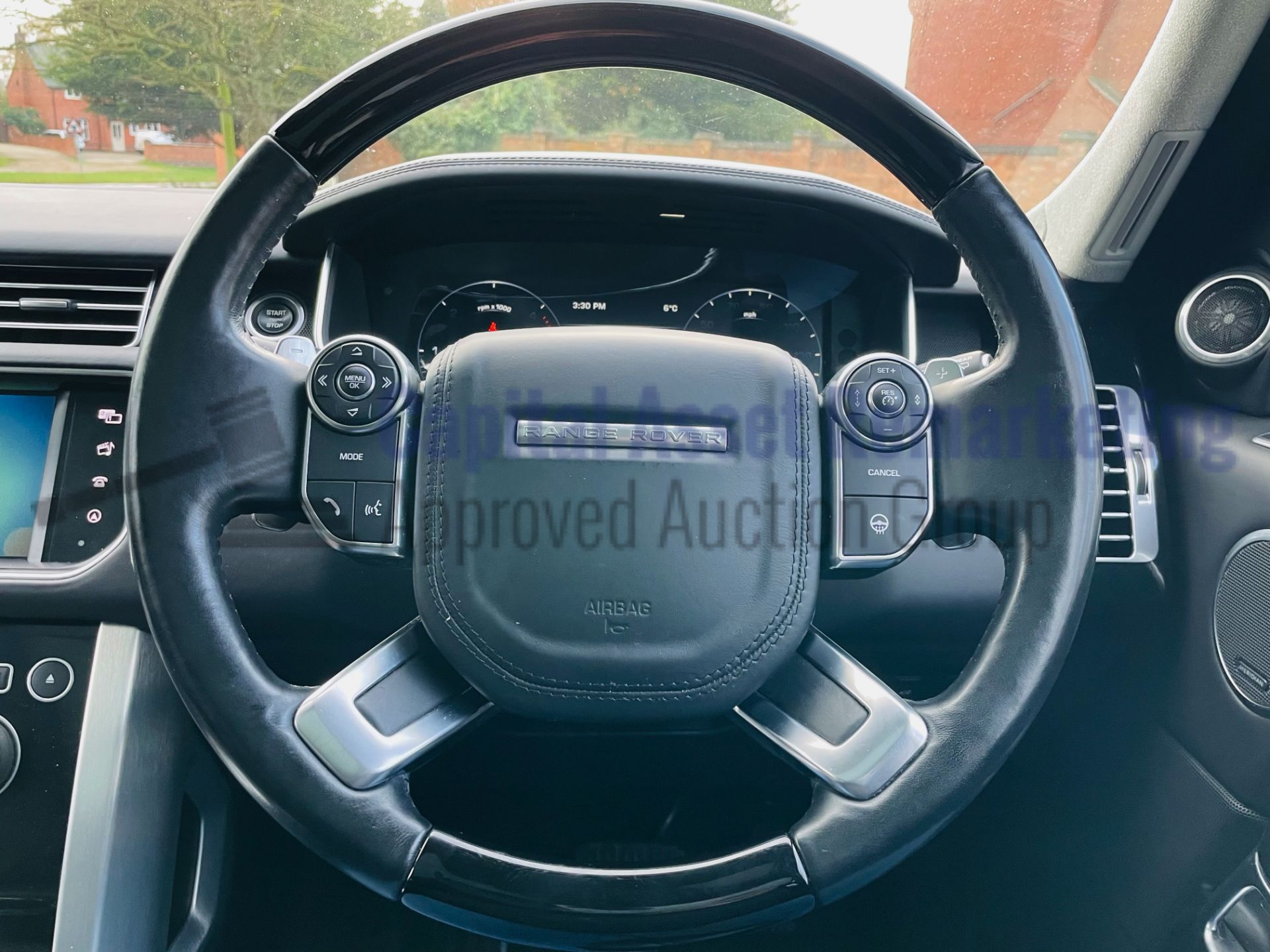 (On Sale) RANGE ROVER VOGUE *AUTOBIOGRAPHY* (66 REG) 4.4 SDV8-8 SPEED AUTO *TOP SPEC* (EX CELEB CAR) - Image 75 of 78