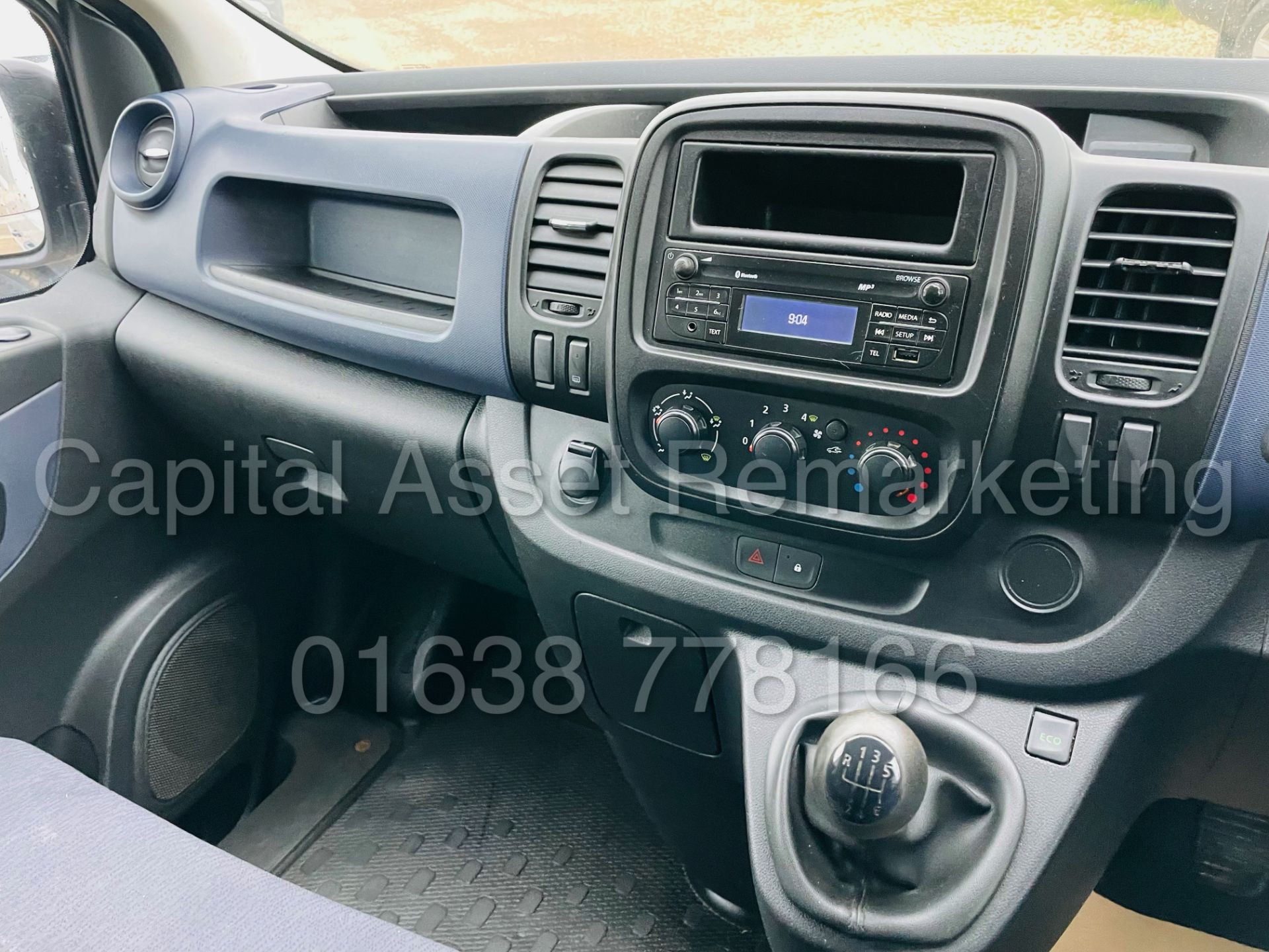 VAUXHALL VIVARO 2900 *LWB - PANEL VAN* (2015 - NEW MODEL) '1.6 CDTI - 115 BHP - 6 SPEED' - Image 33 of 39