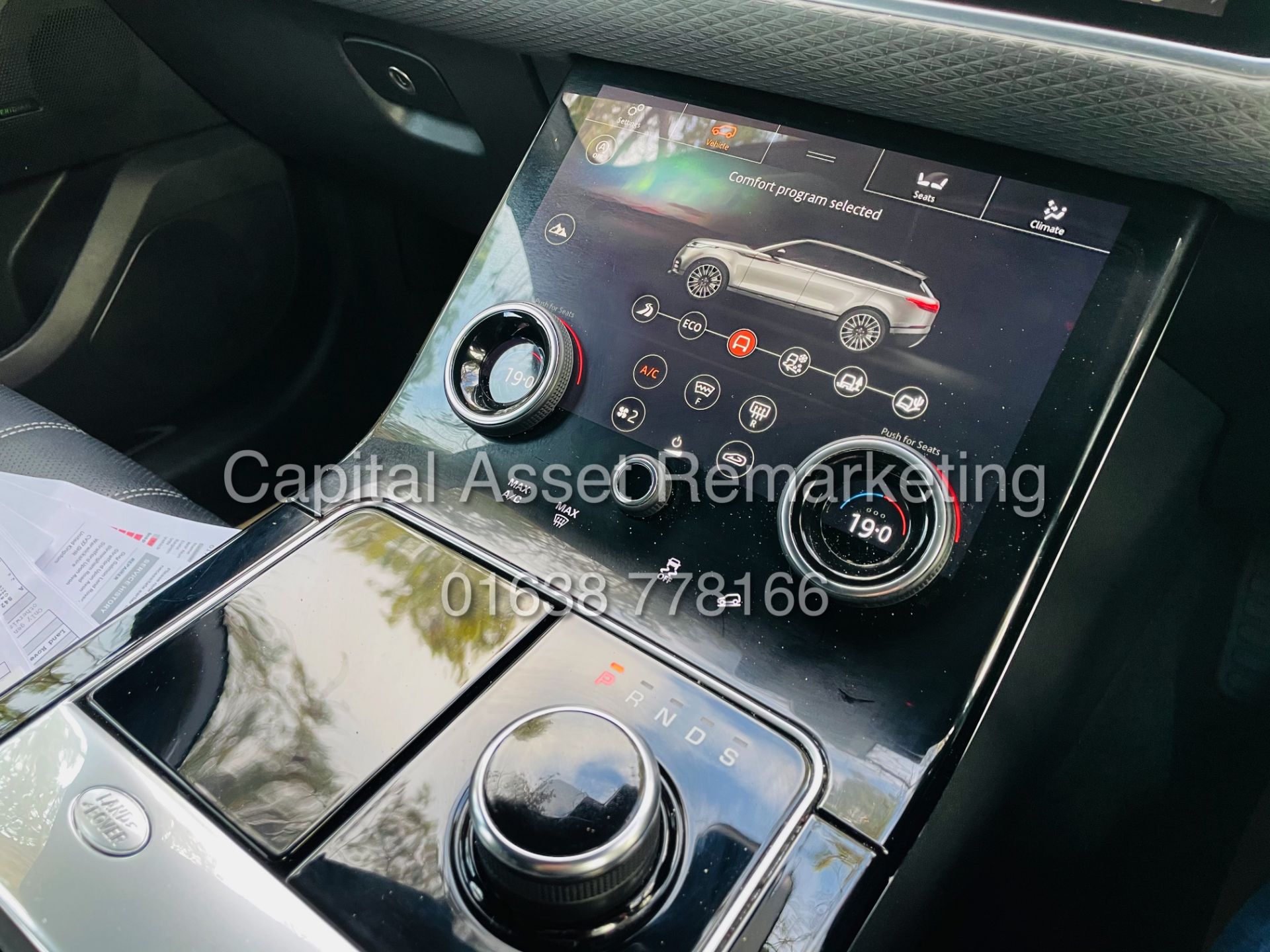 RANGE ROVER VELAR *R-DYANMIC S* SUV (2019 - EURO 6) '8 SPEED AUTO- SAT NAV' *FULLY LOADED* (1 OWNER) - Image 23 of 37