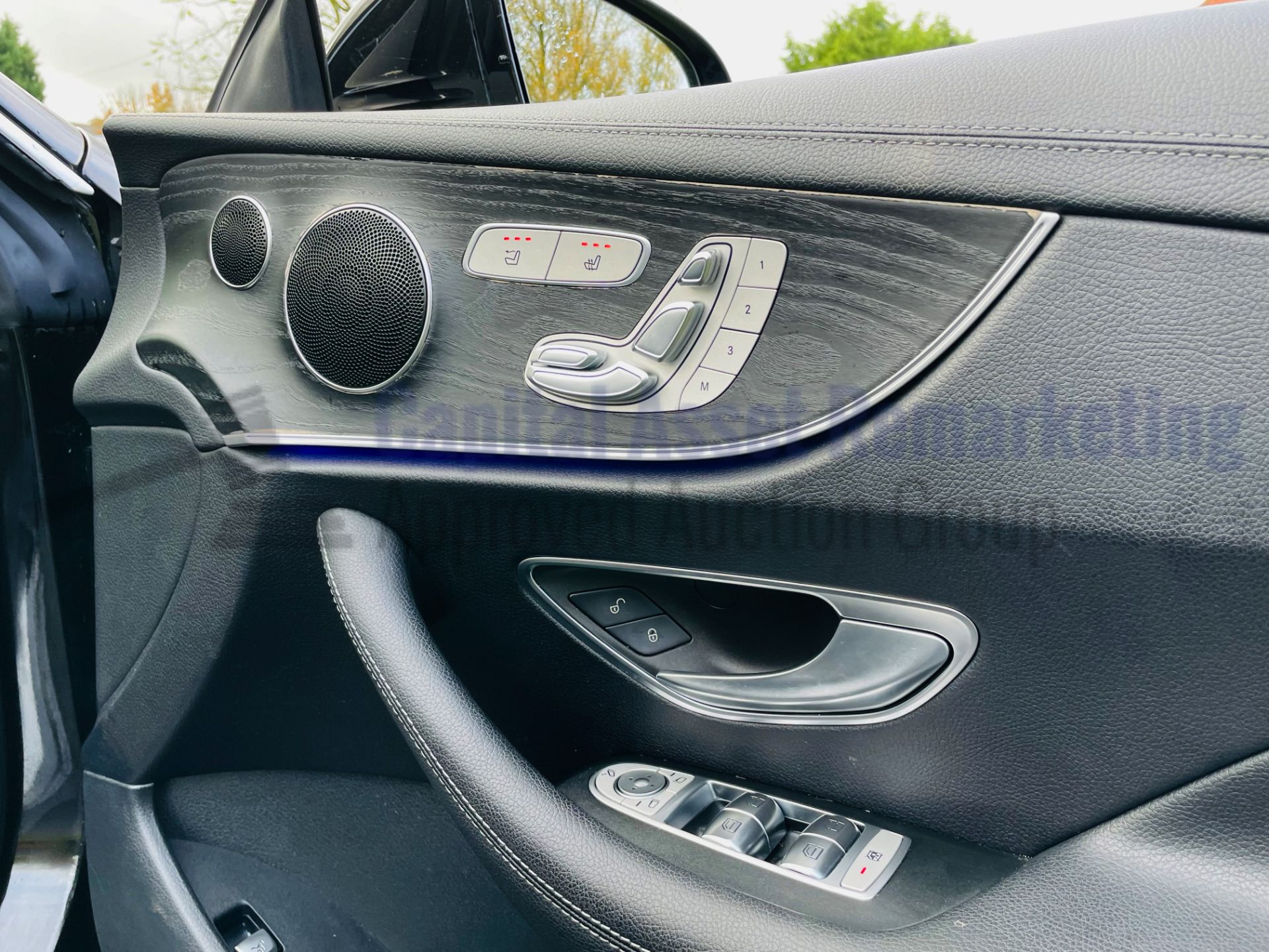 MERCEDES-BENZ E220D *AMG LINE - CABRIOLET* (2019 - EURO 6) '9G TRONIC AUTO - SAT NAV' *FULLY LOADED* - Image 44 of 66