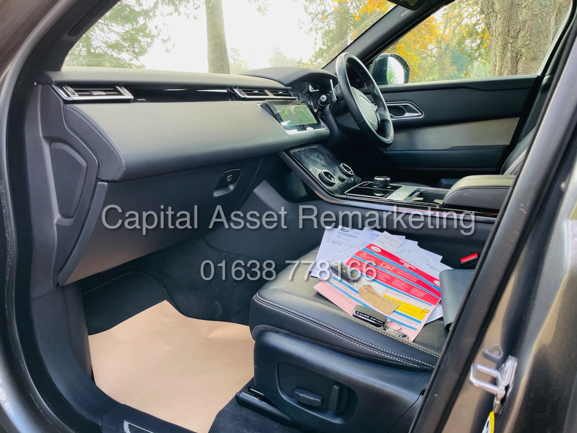 RANGE ROVER VELAR *R-DYANMIC S* SUV (2019 - EURO 6) '8 SPEED AUTO- SAT NAV' *FULLY LOADED* (1 OWNER) - Image 17 of 37