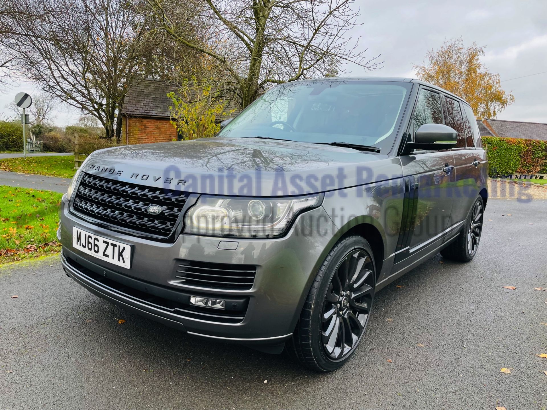 (On Sale) RANGE ROVER VOGUE *AUTOBIOGRAPHY* (66 REG) 4.4 SDV8-8 SPEED AUTO *TOP SPEC* (EX CELEB CAR) - Image 5 of 78