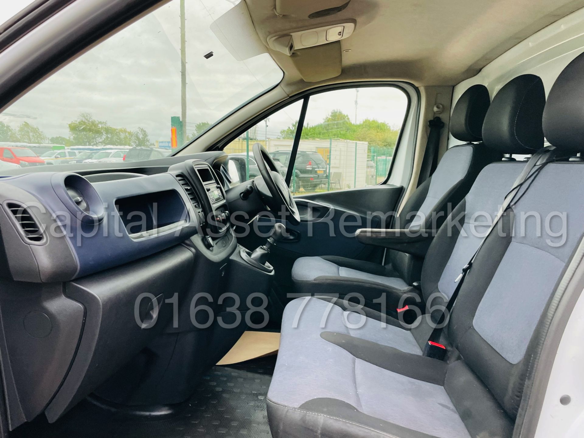 VAUXHALL VIVARO 2900 *LWB - PANEL VAN* (2015 - NEW MODEL) '1.6 CDTI - 115 BHP - 6 SPEED' - Image 21 of 39