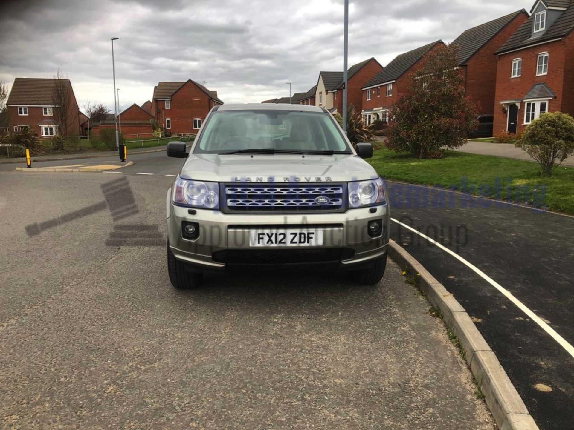 (On Sale) LAND ROVER FREELANDER *GS EDITION* SUV (2012) '2.2 TD4 -147 BHP- 6 SPEED' *A/C* (NO VAT) - Image 5 of 18