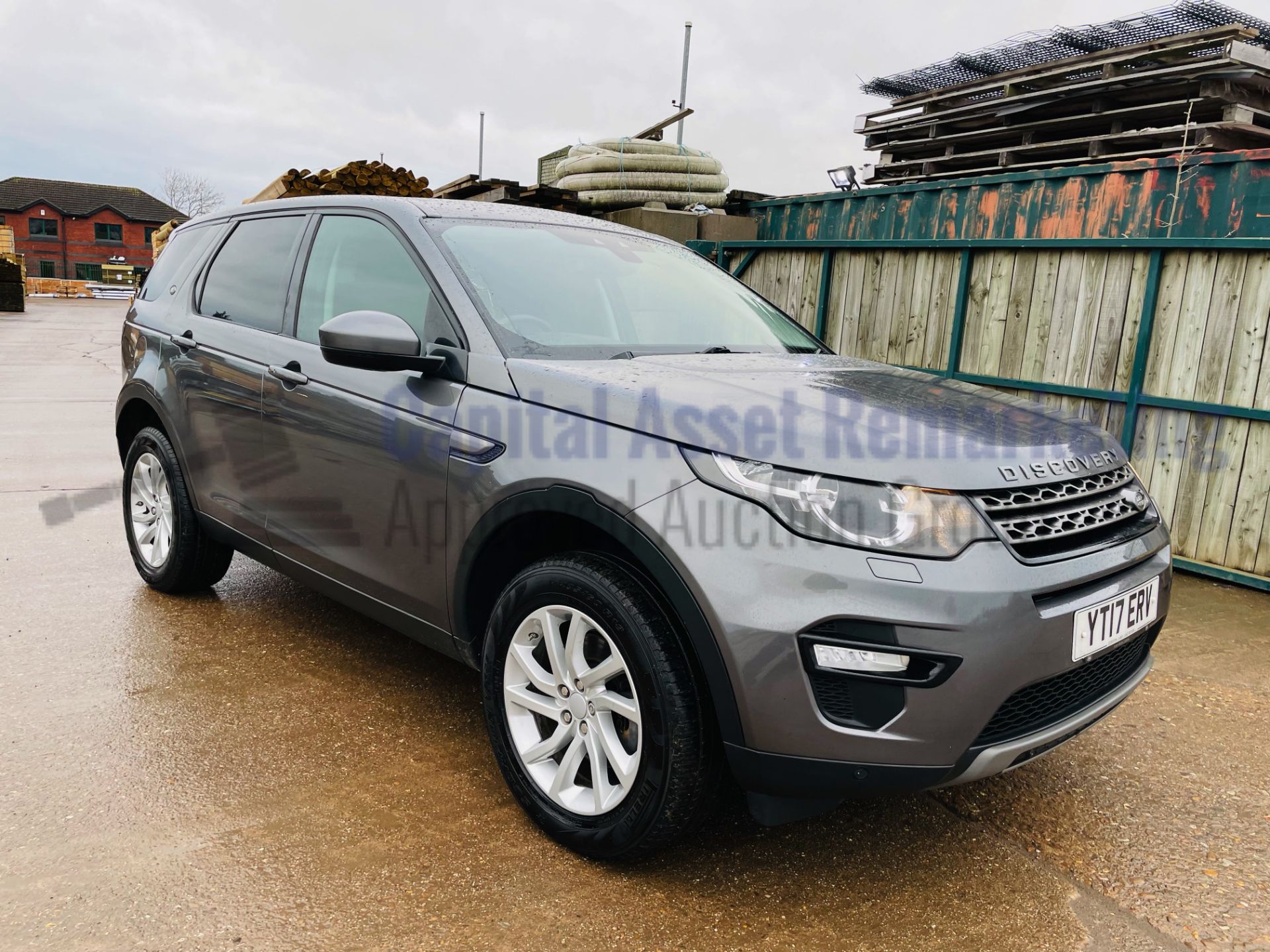 (On Sale) LAND ROVER DISCOVERY SPORT *SE TECH* 7 SEATER SUV (2017 - EURO 6) '2.0 TD4 - STOP/START' - Image 3 of 55