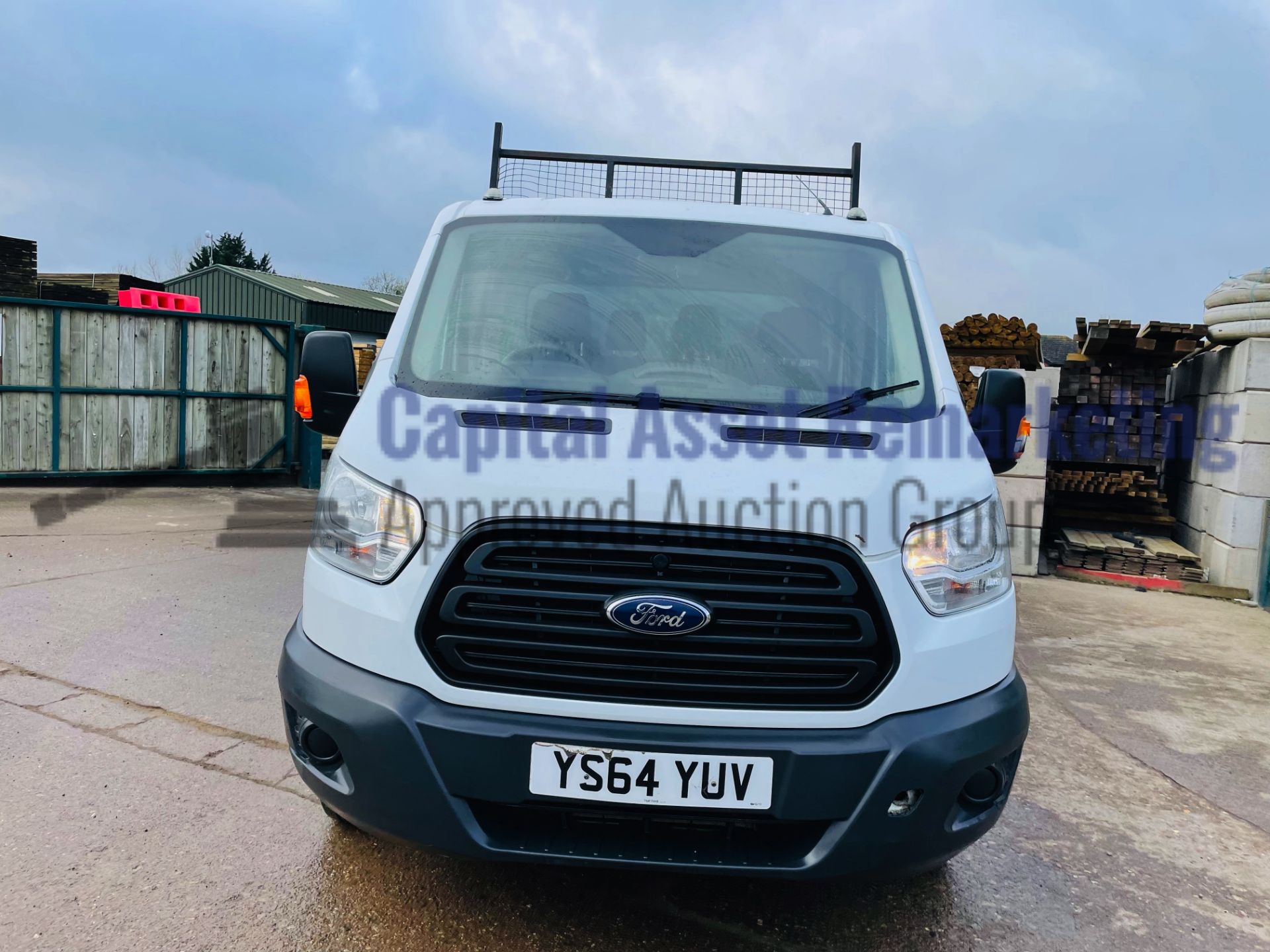 (On Sale) FORD TRANSIT *7 SEATER - DOUBLE CAB TIPPER* (2015) '2.2 TDCI -125 BHP - 6 SPEED' (3500 KG) - Image 4 of 45