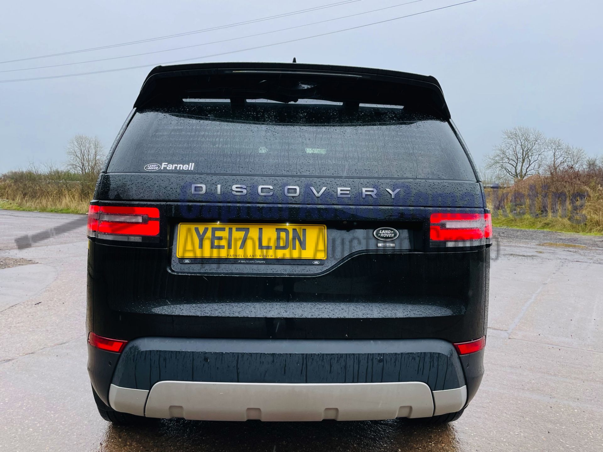 LAND ROVER DISCOVERY 5 *HSE EDITION* 7 SEATER SUV (2017 EURO 6) 8 SPEED AUTO - PAN ROOF *HUGE SPEC* - Image 11 of 64