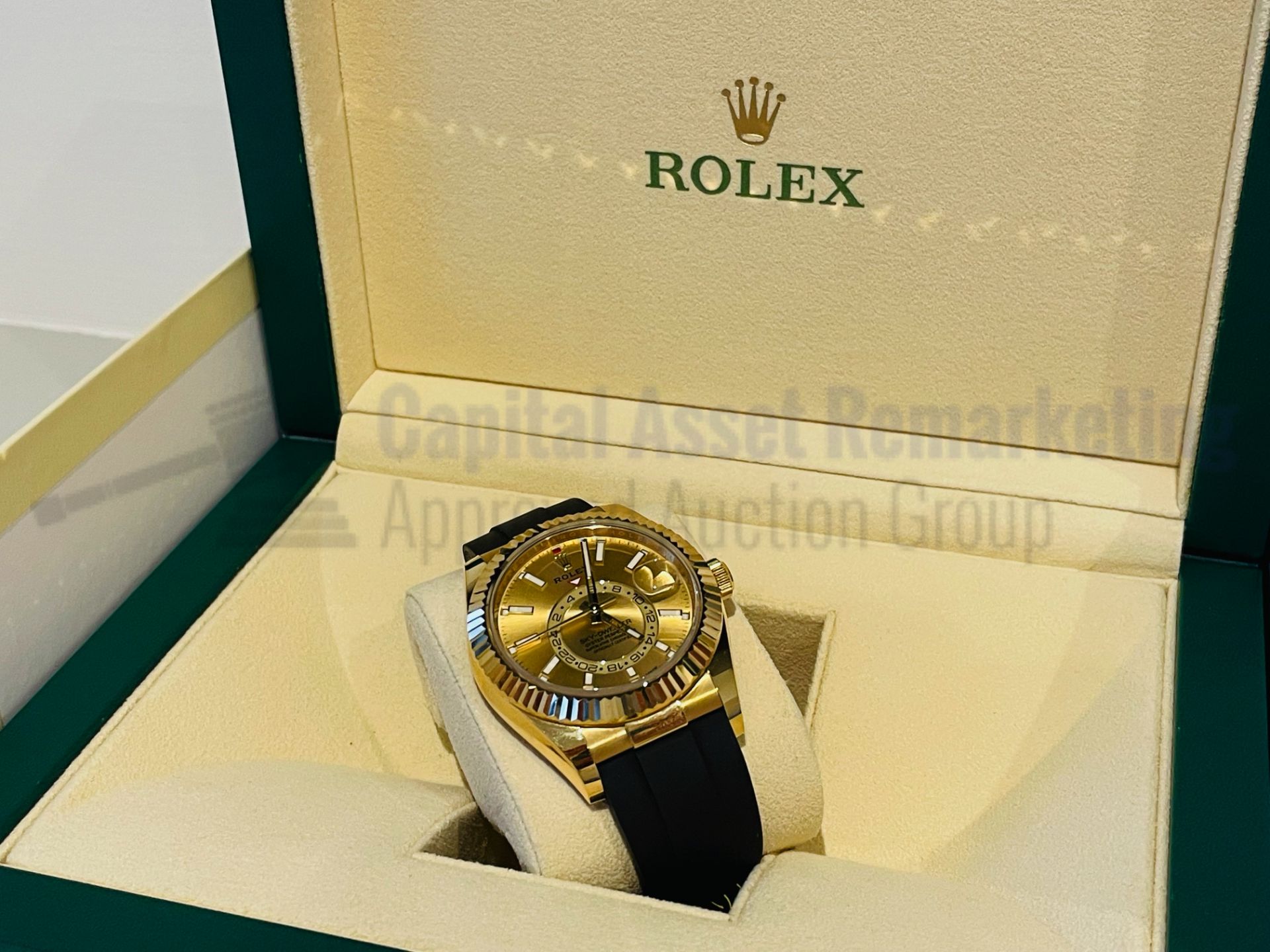 ROLEX SKY-DWELLER 42MM *18CT GOLD* (2021 - BRAND NEW / UNWORN) *OYSTER-FLEX* (BEAT THE 5 YEAR WAIT) - Image 8 of 12