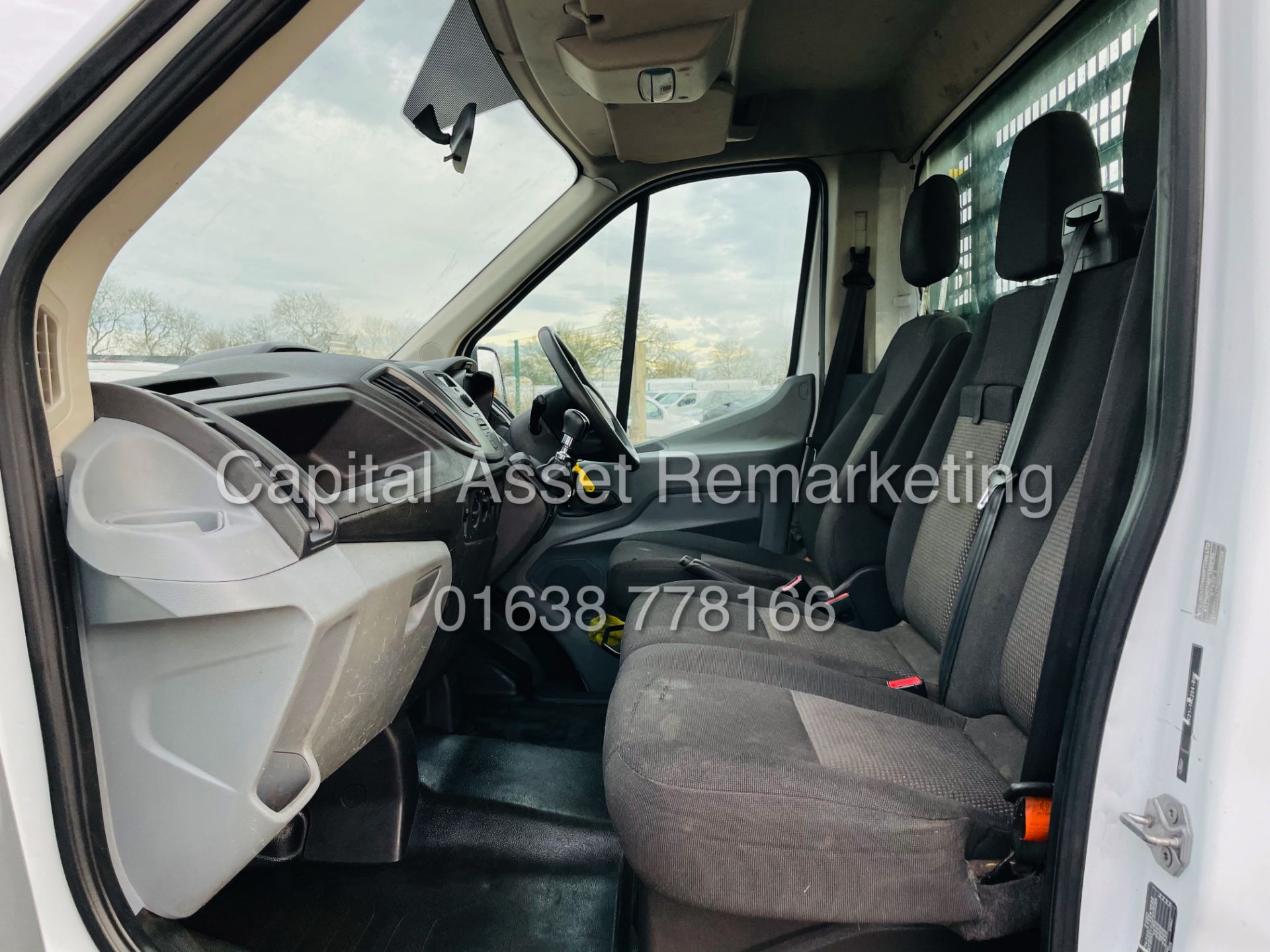 (ON SALE) FORD TRANSIT 2.2TDCI "125" XLWB / L4 (2016 MODEL) TWIN REAR WHEEL - LOW MILEAGE - 14FT D/S - Image 15 of 16