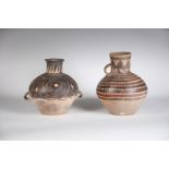Arte Cinese Two earthenware vases decorated with geometric motifsChina, Neolithic period, Majiayao