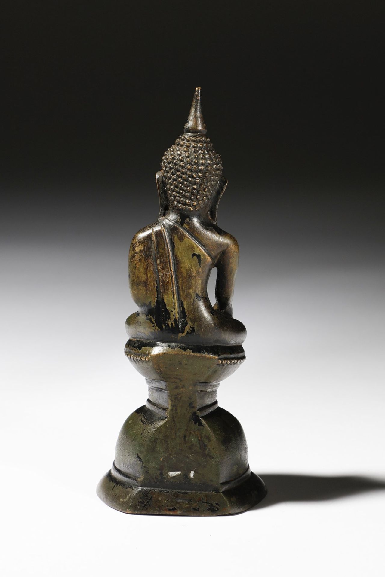 Arte Sud-Est Asiatico A bronze figure of Buddha Burma, 17th century . - Bild 2 aus 2