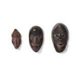 Arte africana Three passport masks, DanIvory Coast.