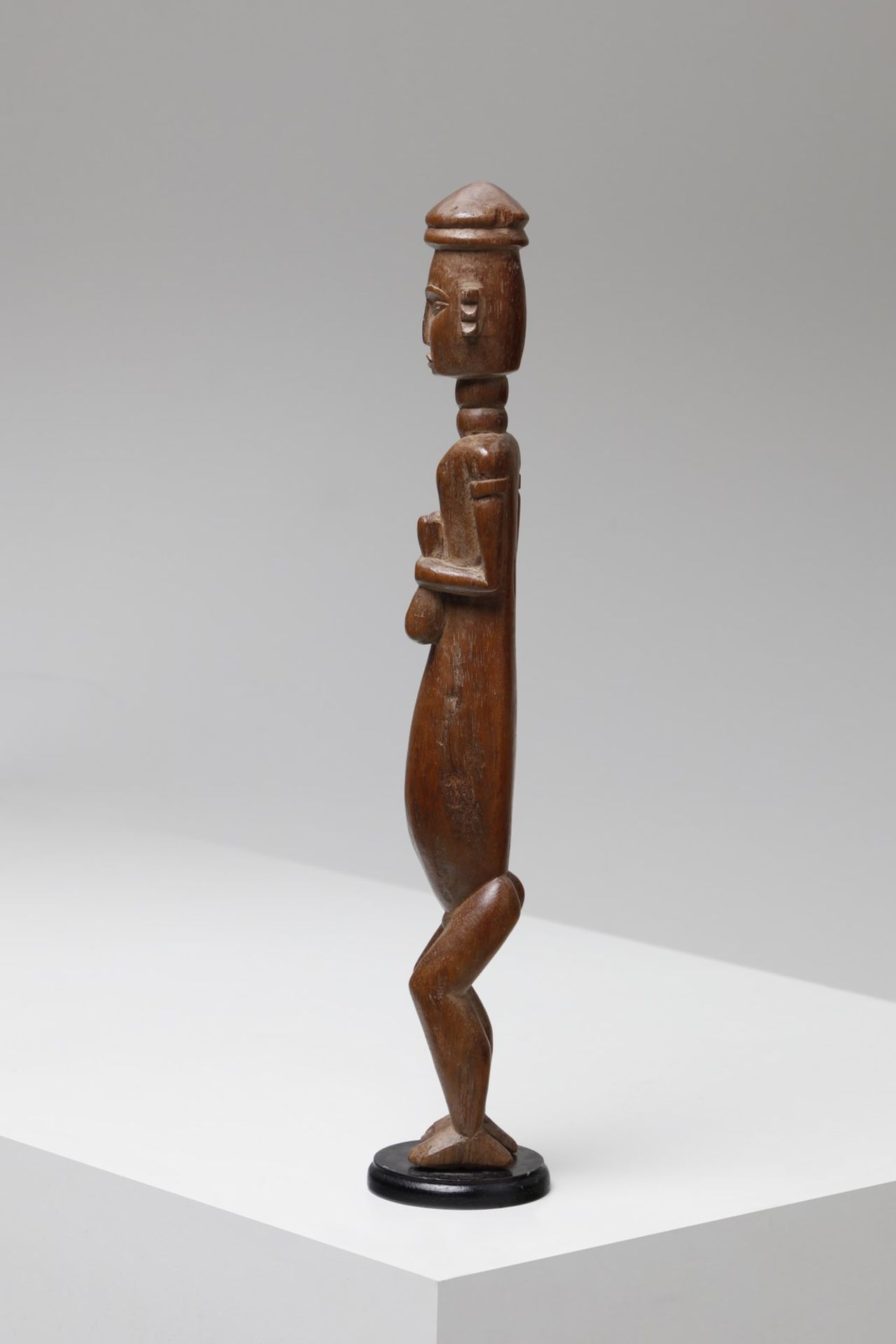 Arte africana Standing figure, TsogoGabon. - Image 2 of 3
