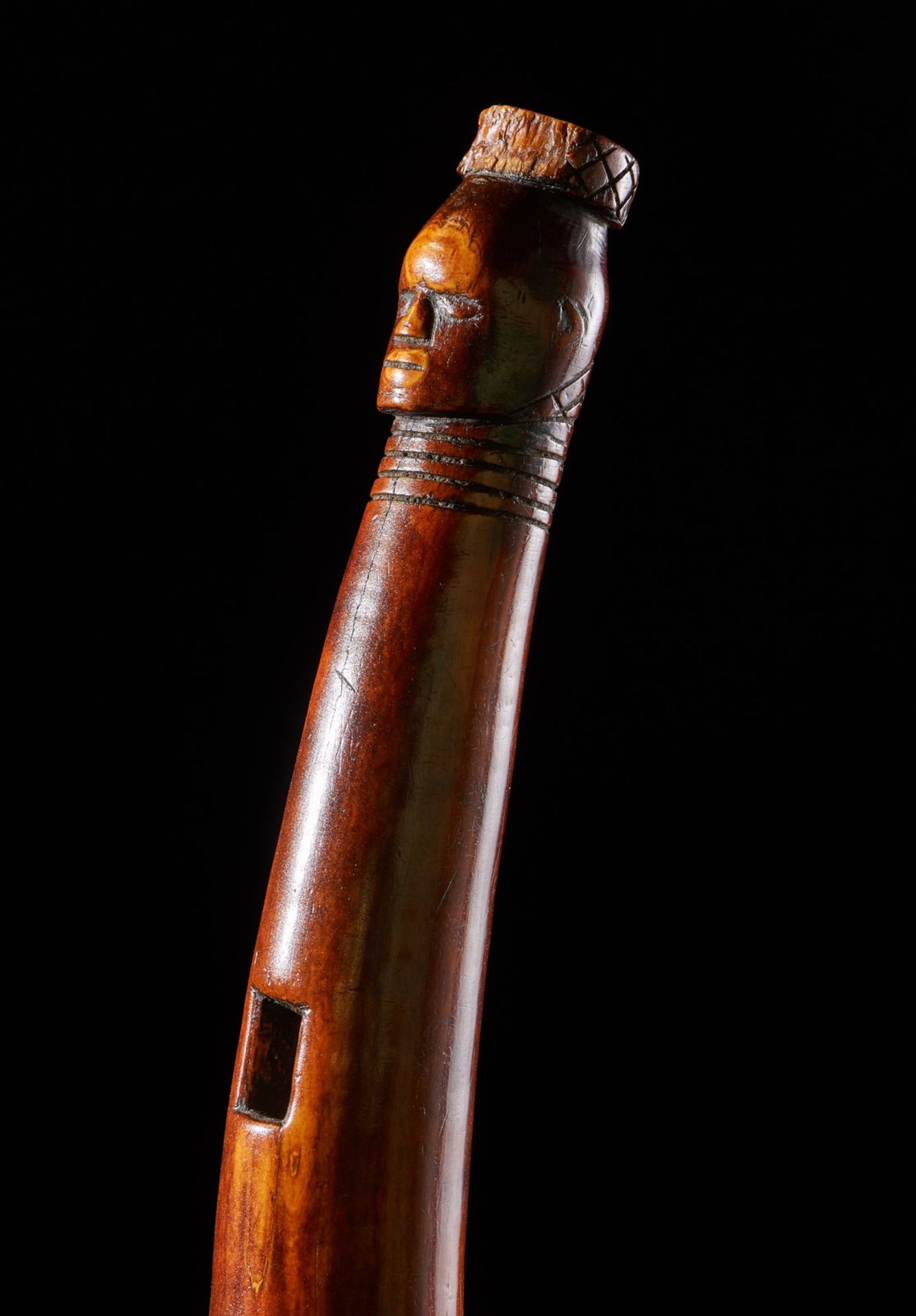 Arte africana A fine oliphant (trumpet), IboRep. Dem.Congo. - Image 4 of 5