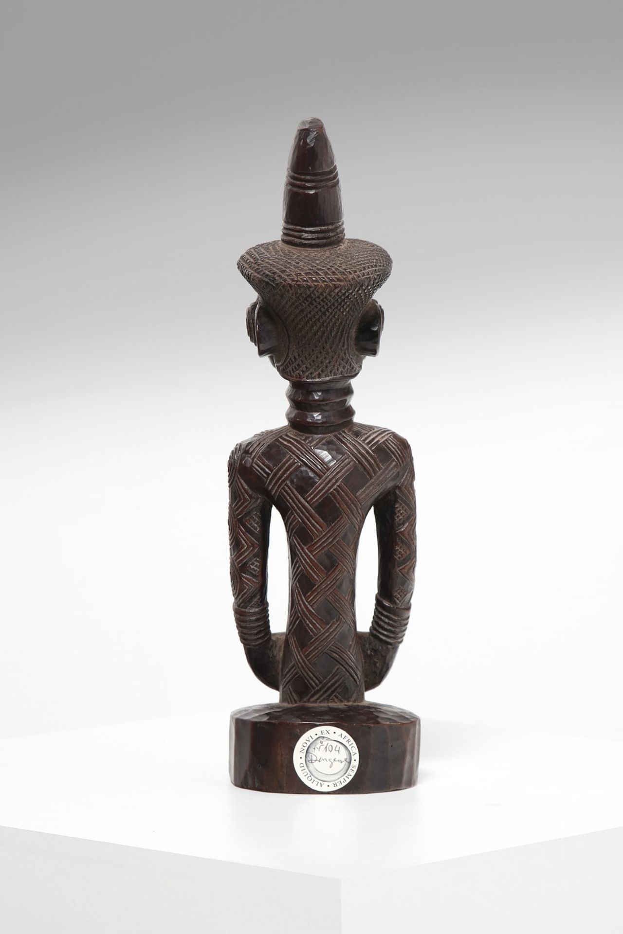 Arte africana Male figure, NdengeseDem. Rep. Congo. - Bild 2 aus 2