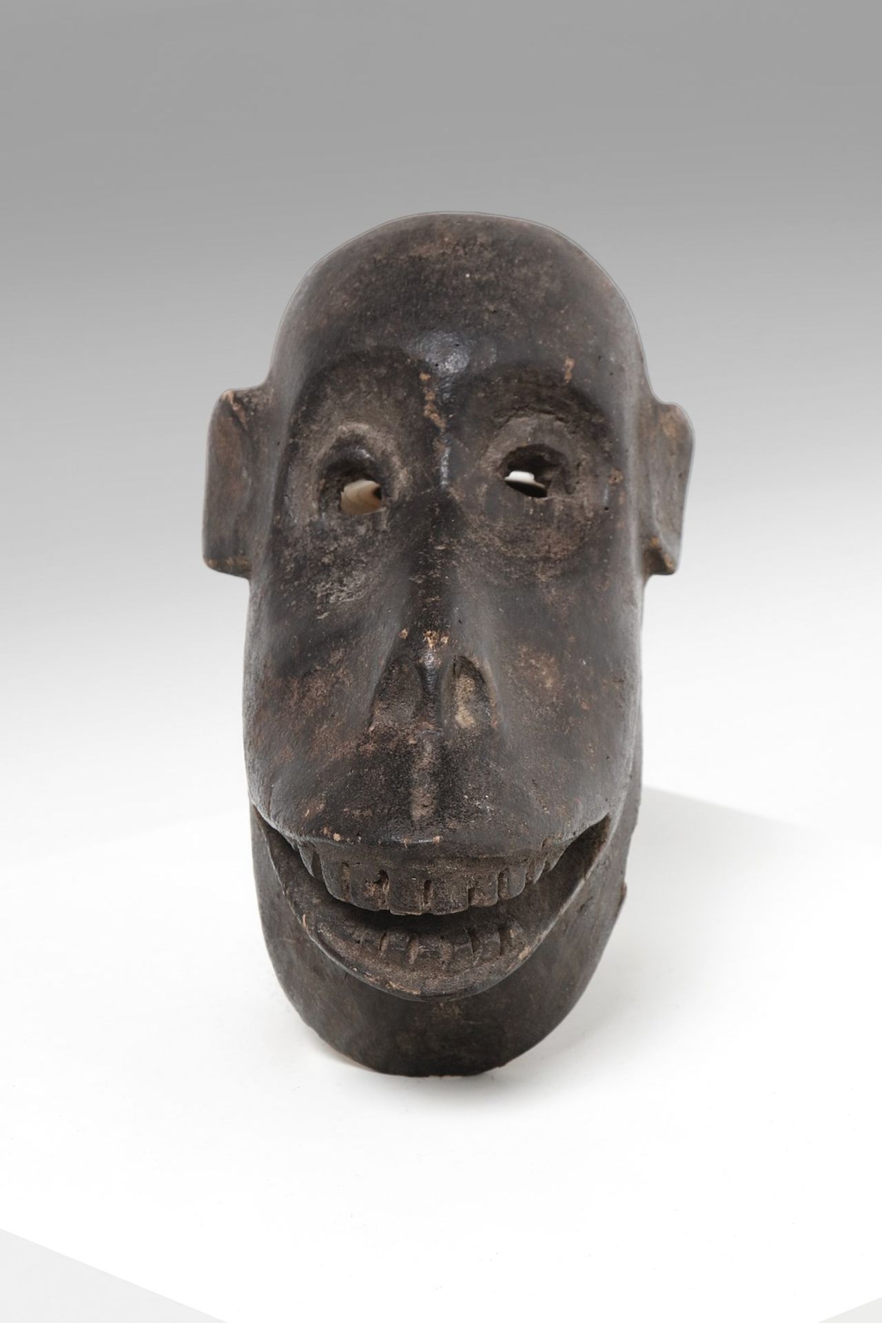 Arte africana A monkey mask, Dan (?)Liberia.