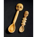 Arte africana Two fine polished ivory spoons, Pende (?)Dem. Rep. Congo.