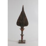 Arte africana An iron knife-money, Mobenge-ZandeDe. Rep. Congo .