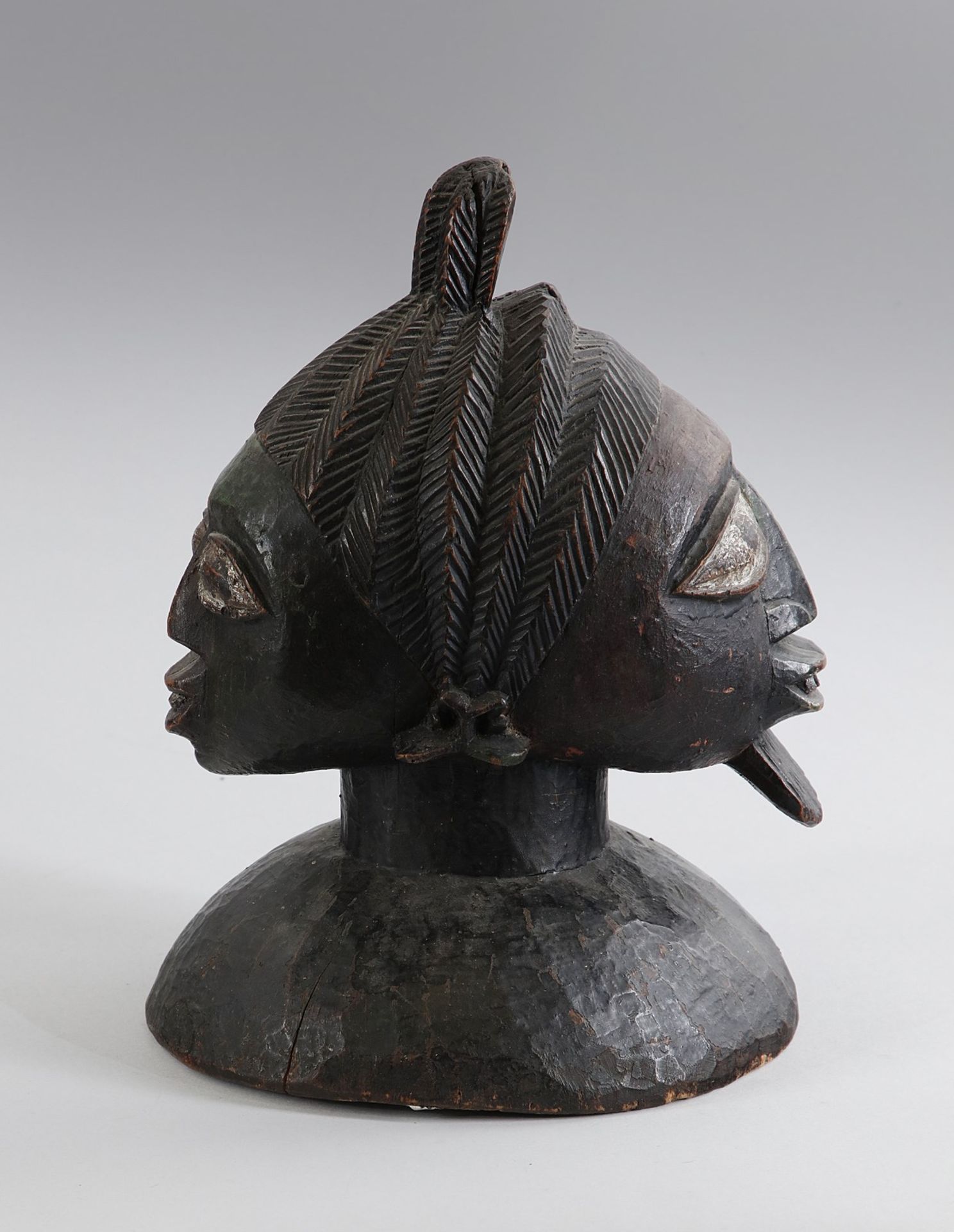 Arte africana Janus crest mask, YorubaNigeria.