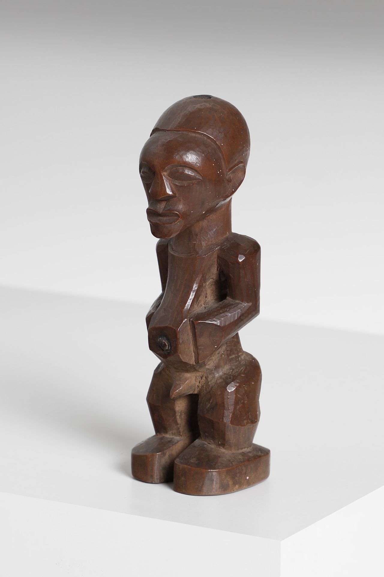Arte africana Figure of man, SongyeDemocratic Rep. Congo.