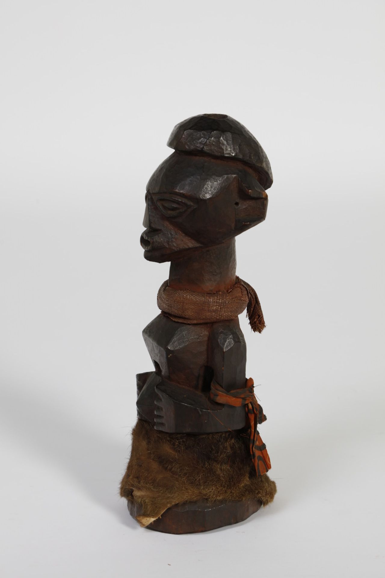Nkisi figure, Songye Dem. Rep. Congo - Image 2 of 4