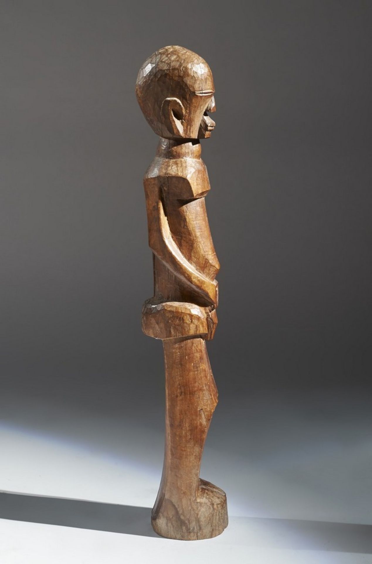 Arte africana Male standing figureCongo (?) . - Image 3 of 6