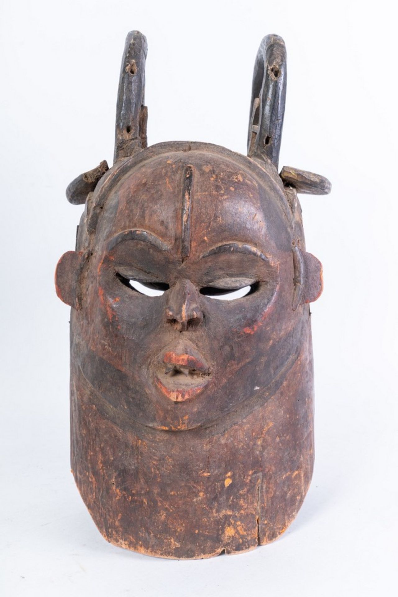 Arte africana Two-faced helmet mask, IgboNigeria. - Image 4 of 5