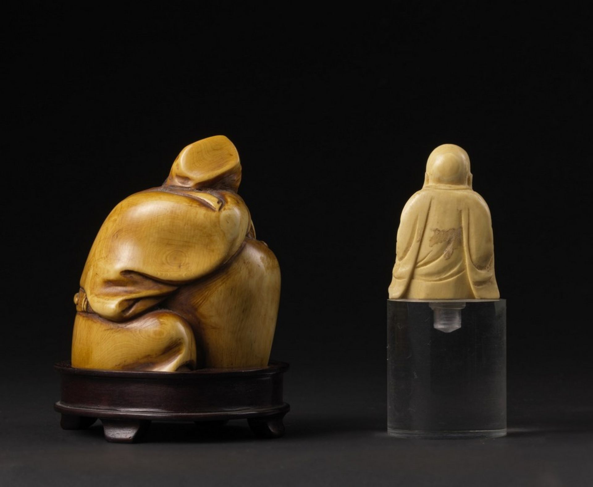 Arte Cinese Two ivory carving: one Budai and a scholar China, late 19th-early 20th century . - Image 2 of 6