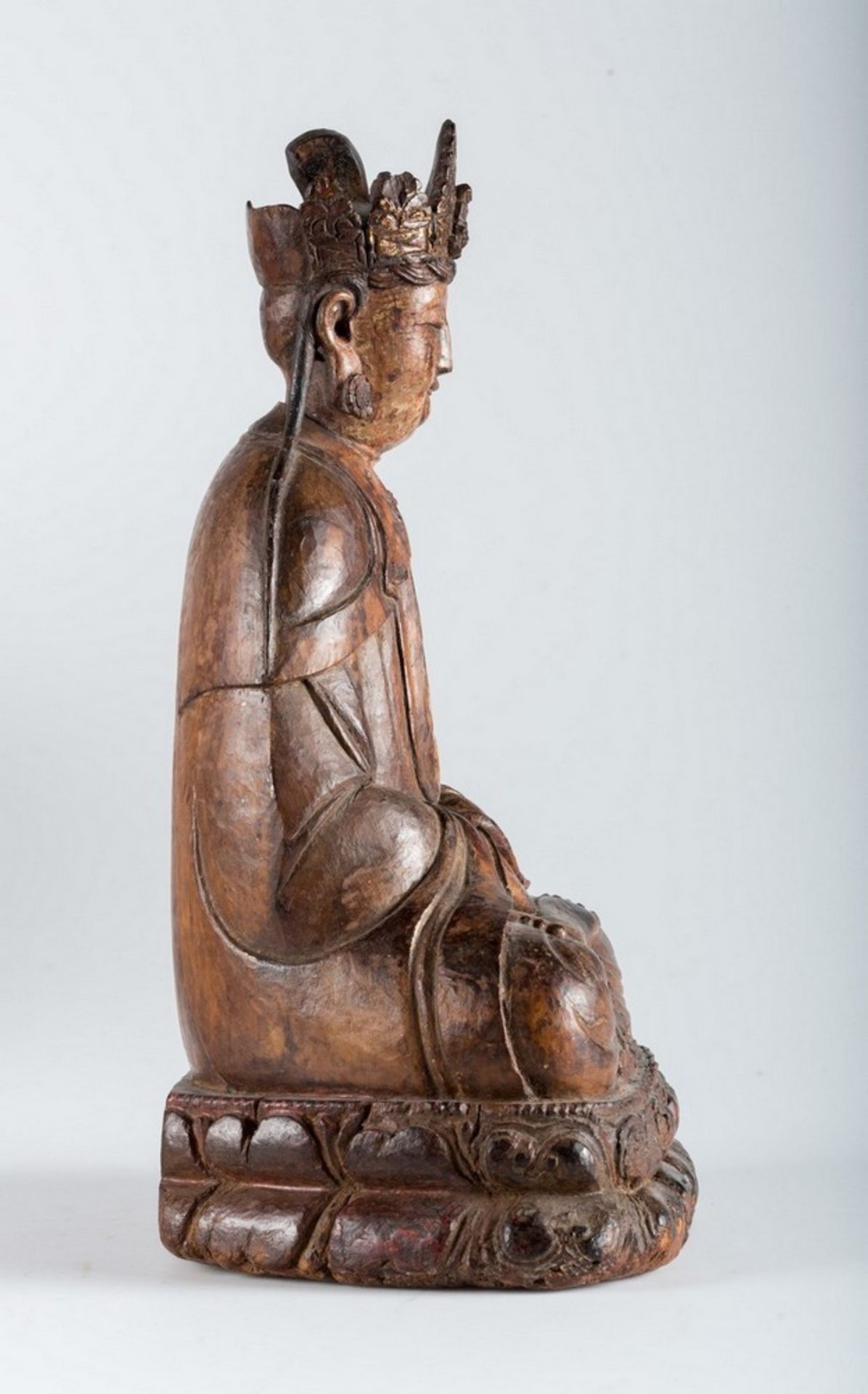 Arte Cinese A hardwood sculpture of Guanyin China, Yuan dynasty, 1279 - 1368. - Image 4 of 7