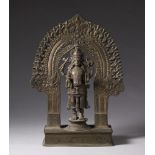 Arte Indiana A bronze Vishnu altar India, Kerala, late 18th century .