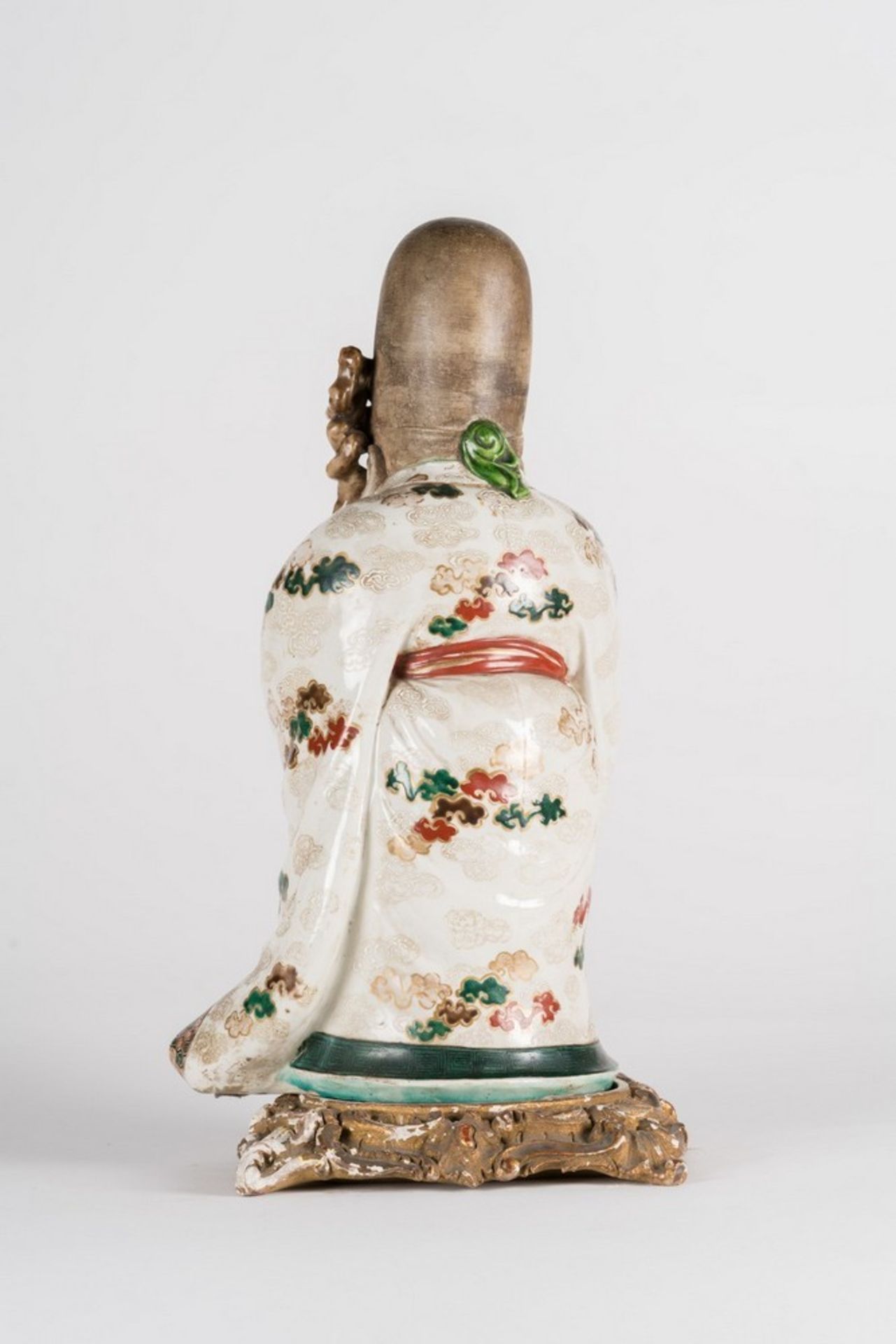 ARTE GIAPPONESE A ko-kutani porcelain figure of FukurukujioJapan, 18th century . - Image 4 of 7