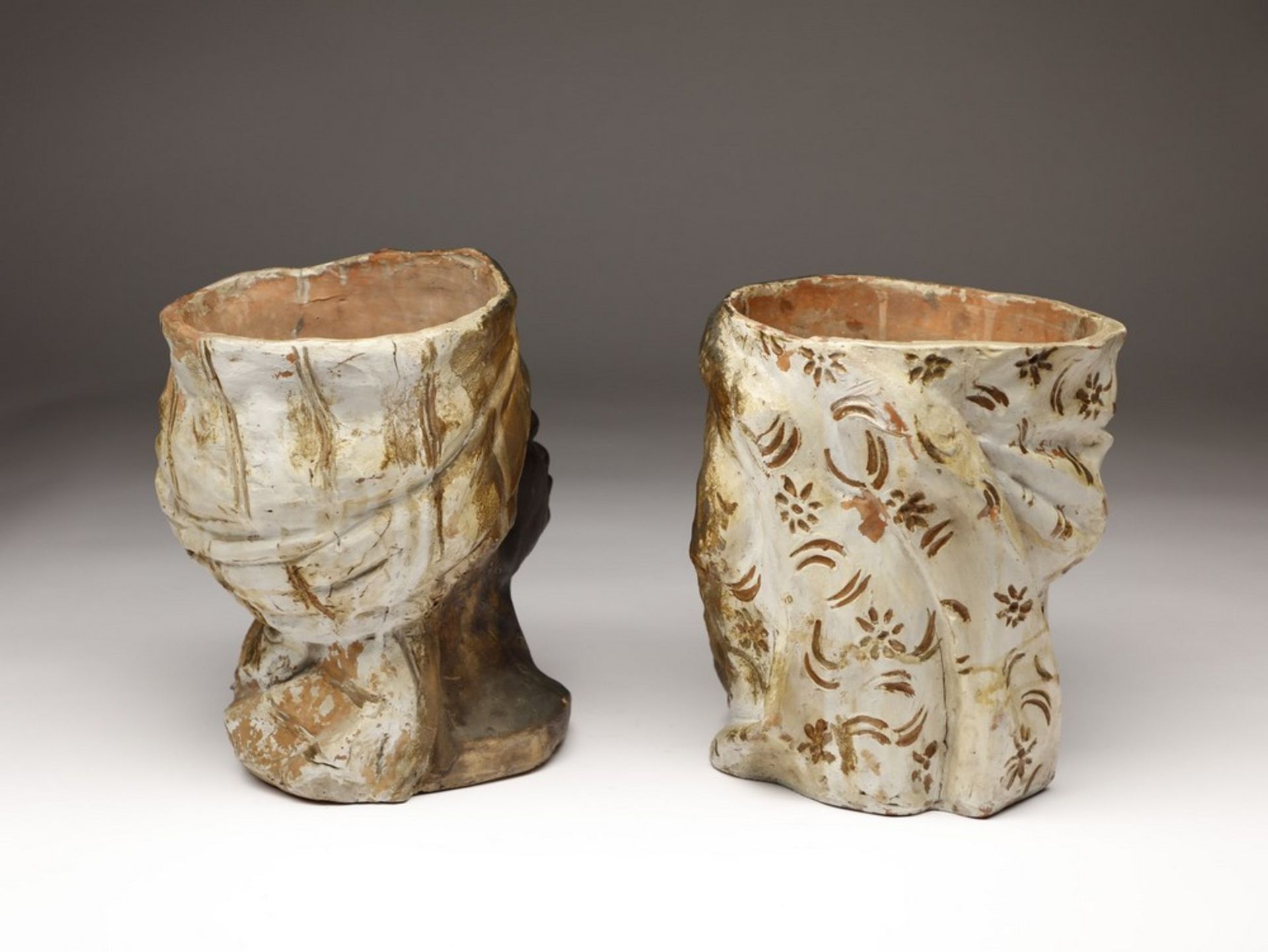 Arte Islamica A polychome earthenware Moor heads vases Southern Italy, 19th century . - Image 2 of 4