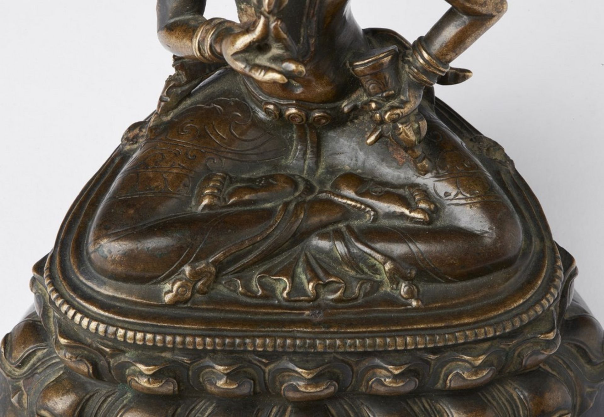 Arte Himalayana A bronze figure of Vajrasattva Tibet, 12th-13th century . - Image 4 of 6