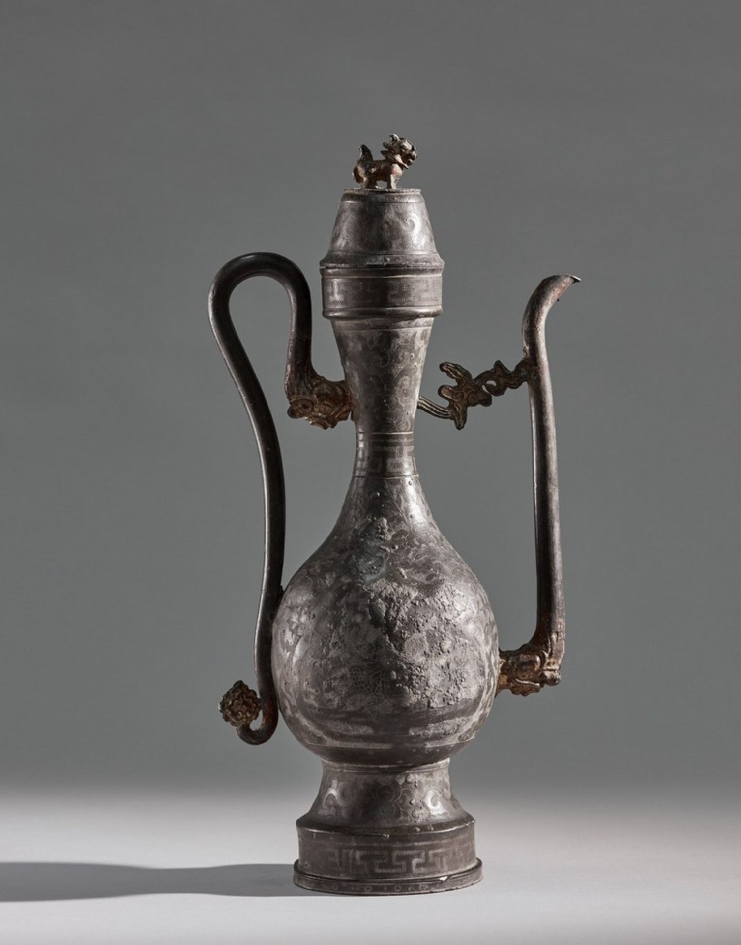 Arte Cinese A pewter ewer China, Ming dynasty . - Image 2 of 2