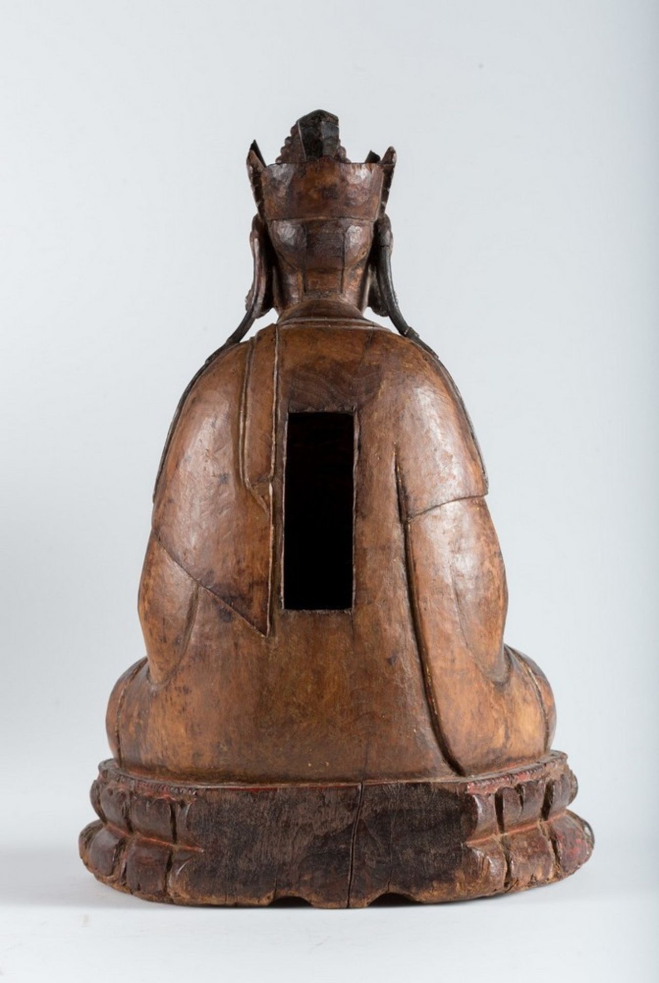 Arte Cinese A hardwood sculpture of Guanyin China, Yuan dynasty, 1279 - 1368. - Image 5 of 7